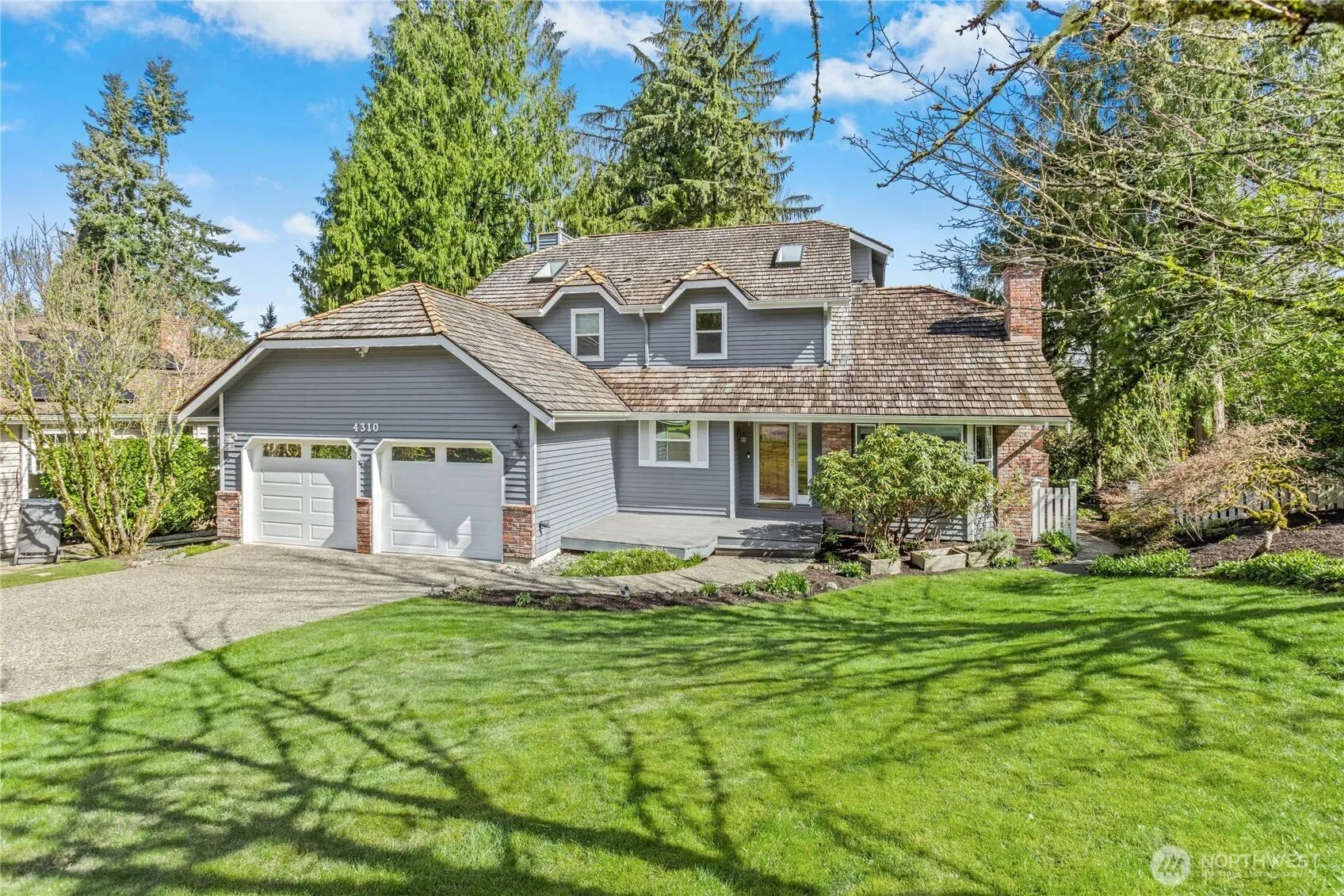 Property photo for 4310 209th Avenue Ne, Sammamish photo 4