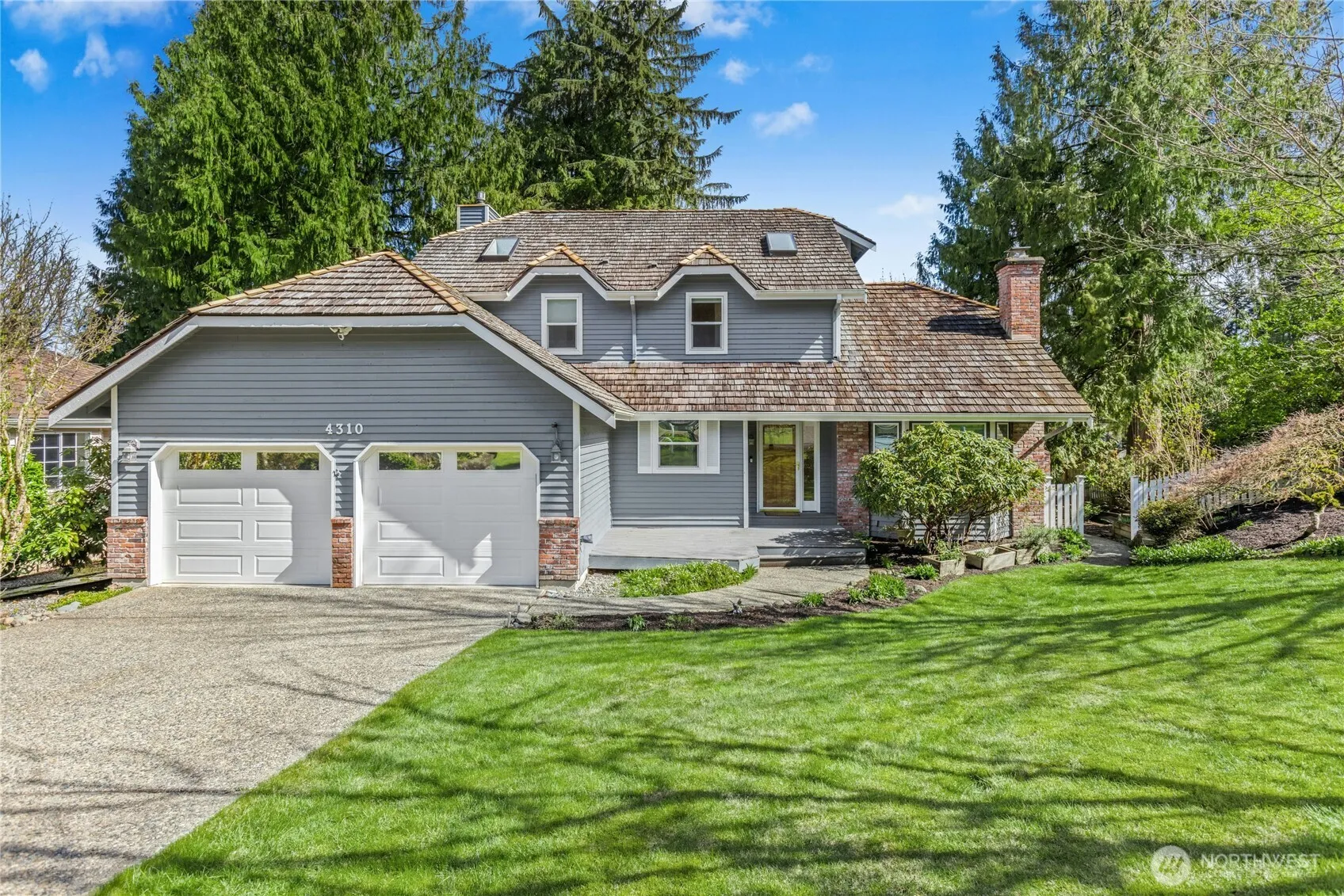 Property photo for 4310 209th Avenue Ne, Sammamish photo 3