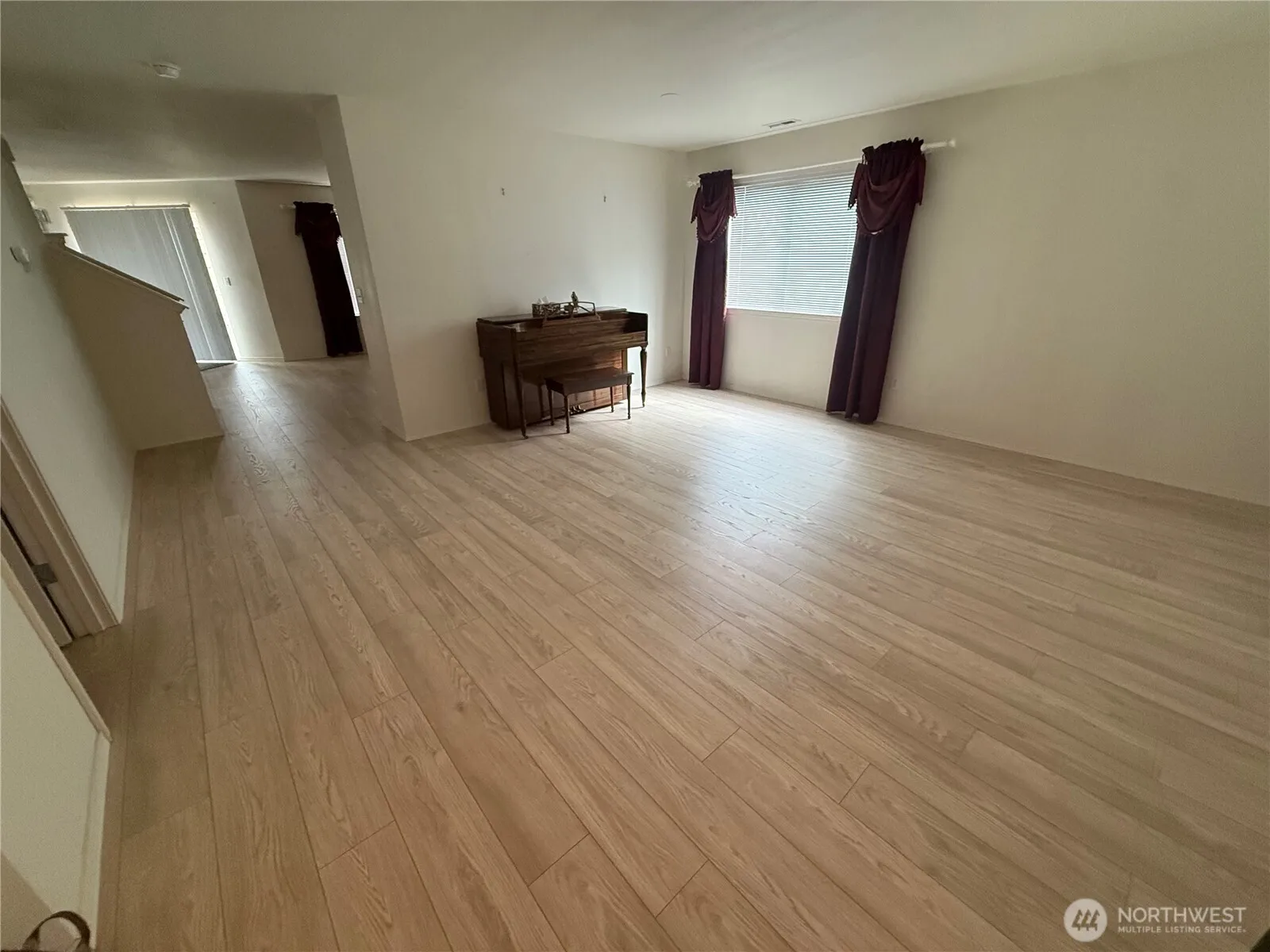 Property photo for 26410 110th Place Se, Kent photo 4
