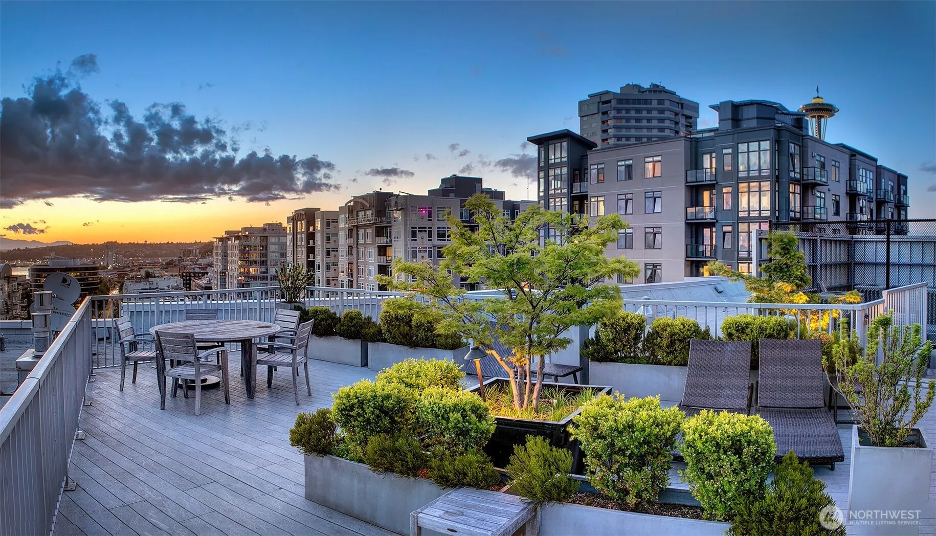 Property photo for 76 Cedar Street #603, Seattle photo 2
