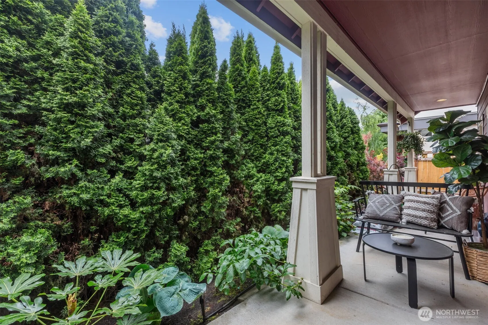 Property photo for 4854 Delridge Way Sw #b, Seattle photo 2