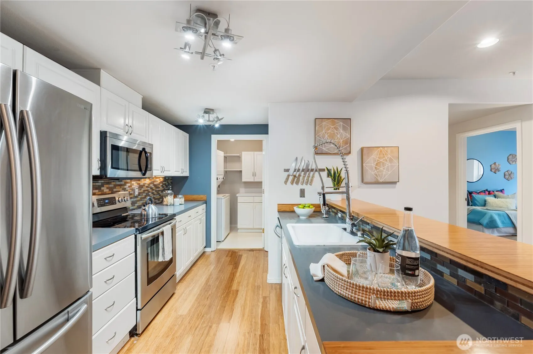 Property photo for 3221 Sw Avalon Way #413, Seattle photo 5
