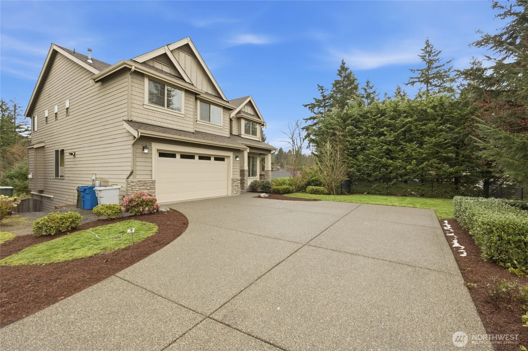 Property photo for 5236 Ne 11th Court, Renton photo 2
