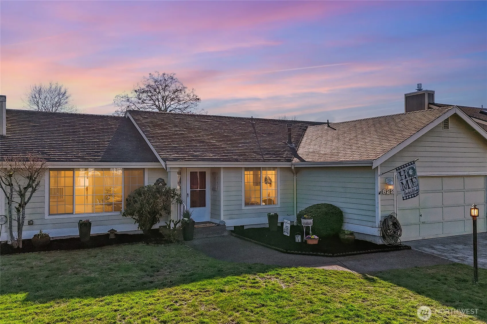 Property photo for 922 130th Street E, Tacoma photo 2