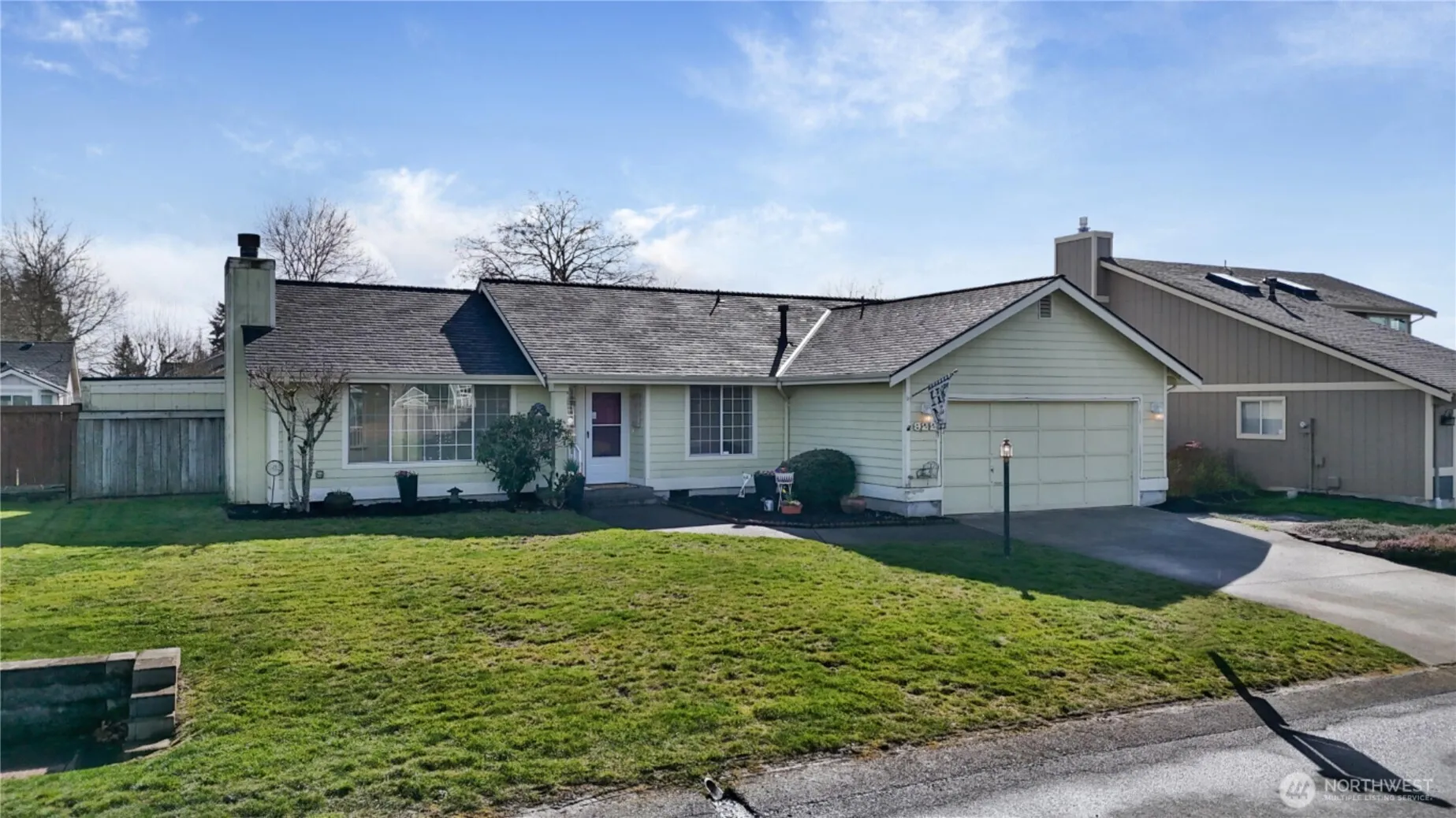 Property photo for 922 130th Street E, Tacoma