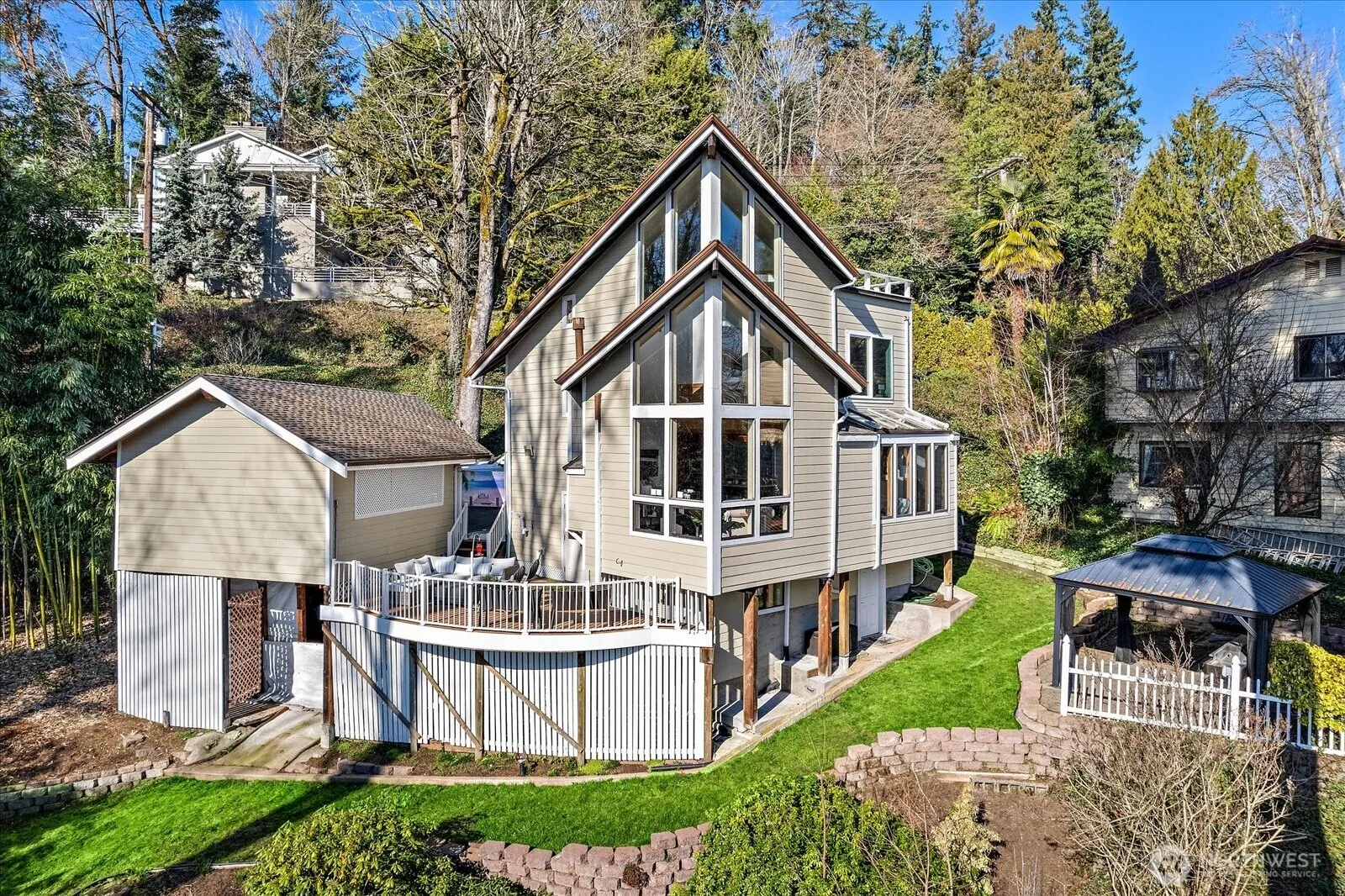 Property photo for 8526 E Mercer Way, Mercer Island