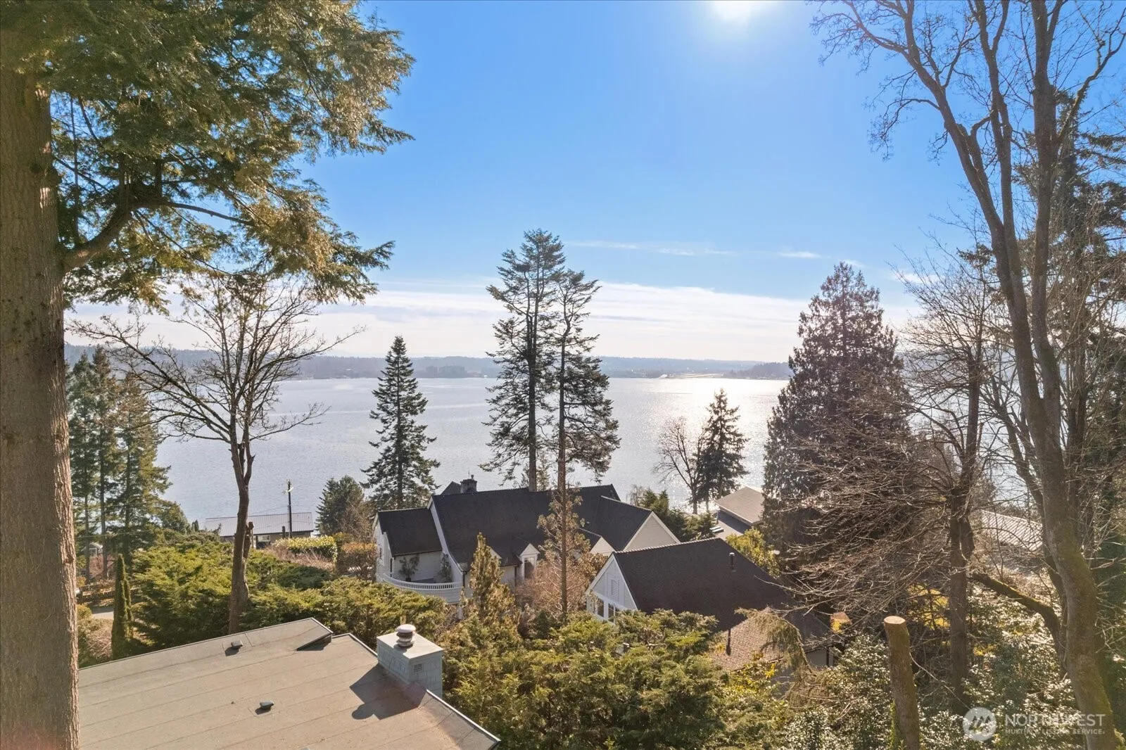 Property photo for 8526 E Mercer Way, Mercer Island photo 2