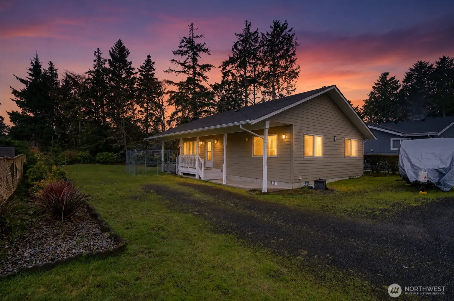 Property photo for 281 Cakesosta Street Se, Ocean Shores