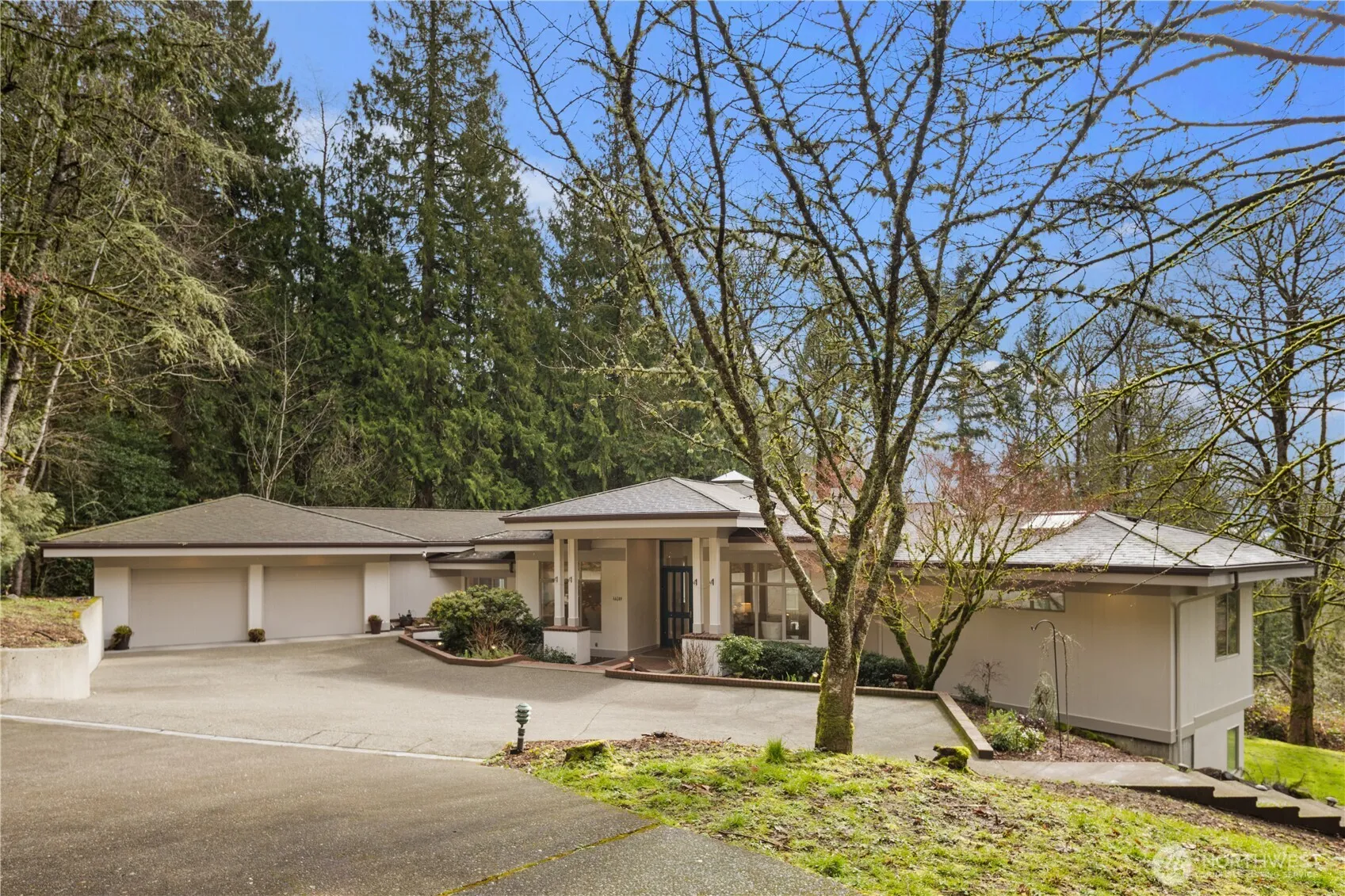 Property photo for 11700 198th Ave Se, Issaquah, WA 98027