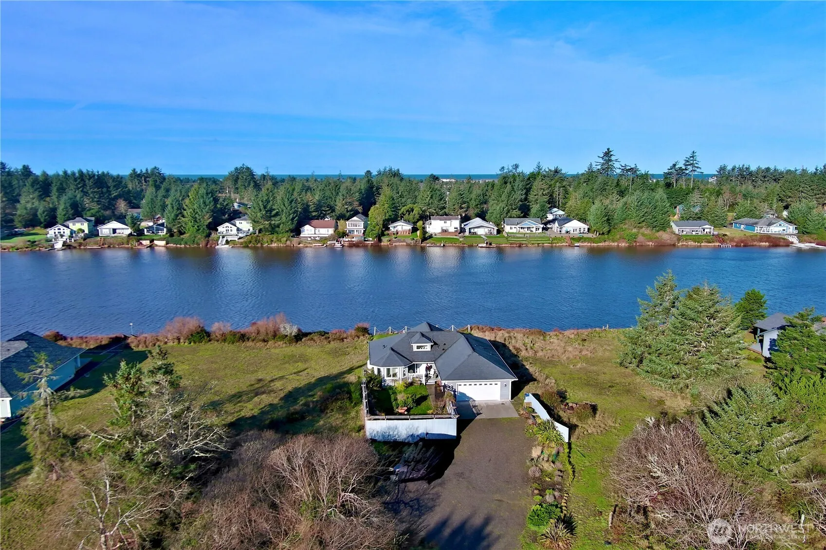 Property photo for 571 E Chance A La Mer Ne, Ocean Shores photo 2