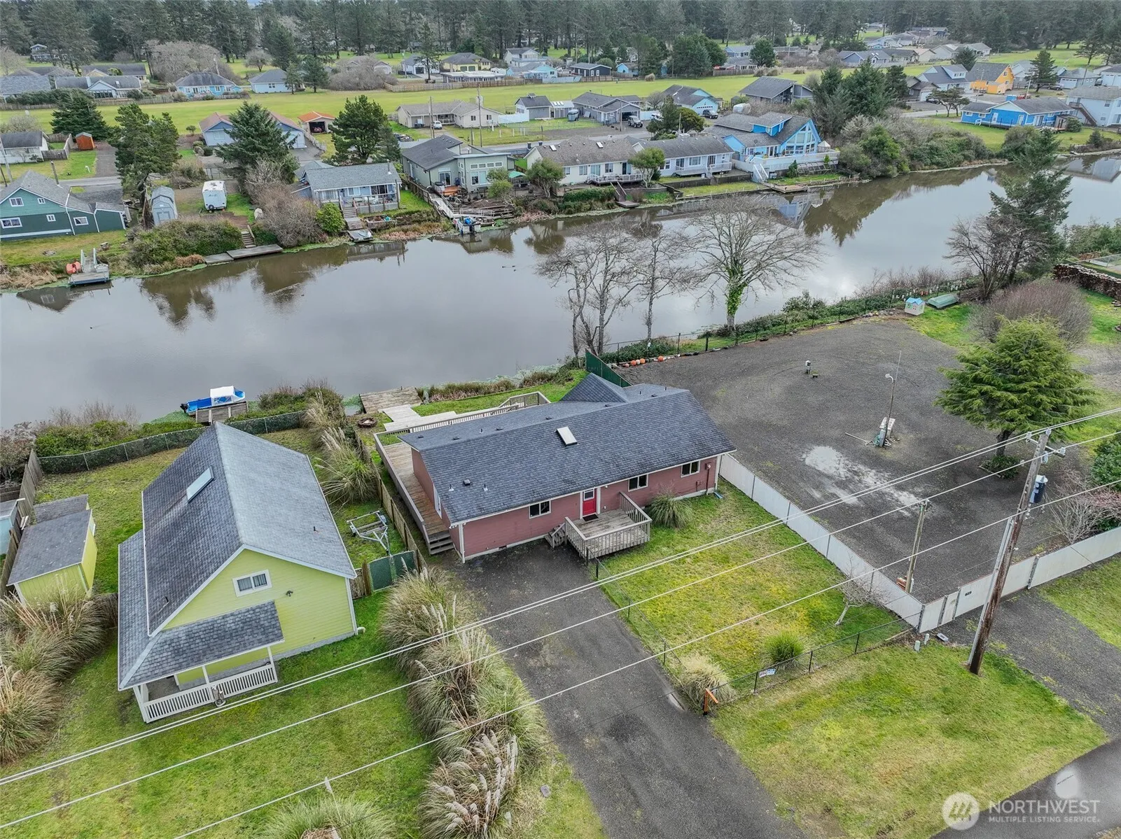 Property photo for 306 Point Brown Avenue Ne, Ocean Shores photo 2