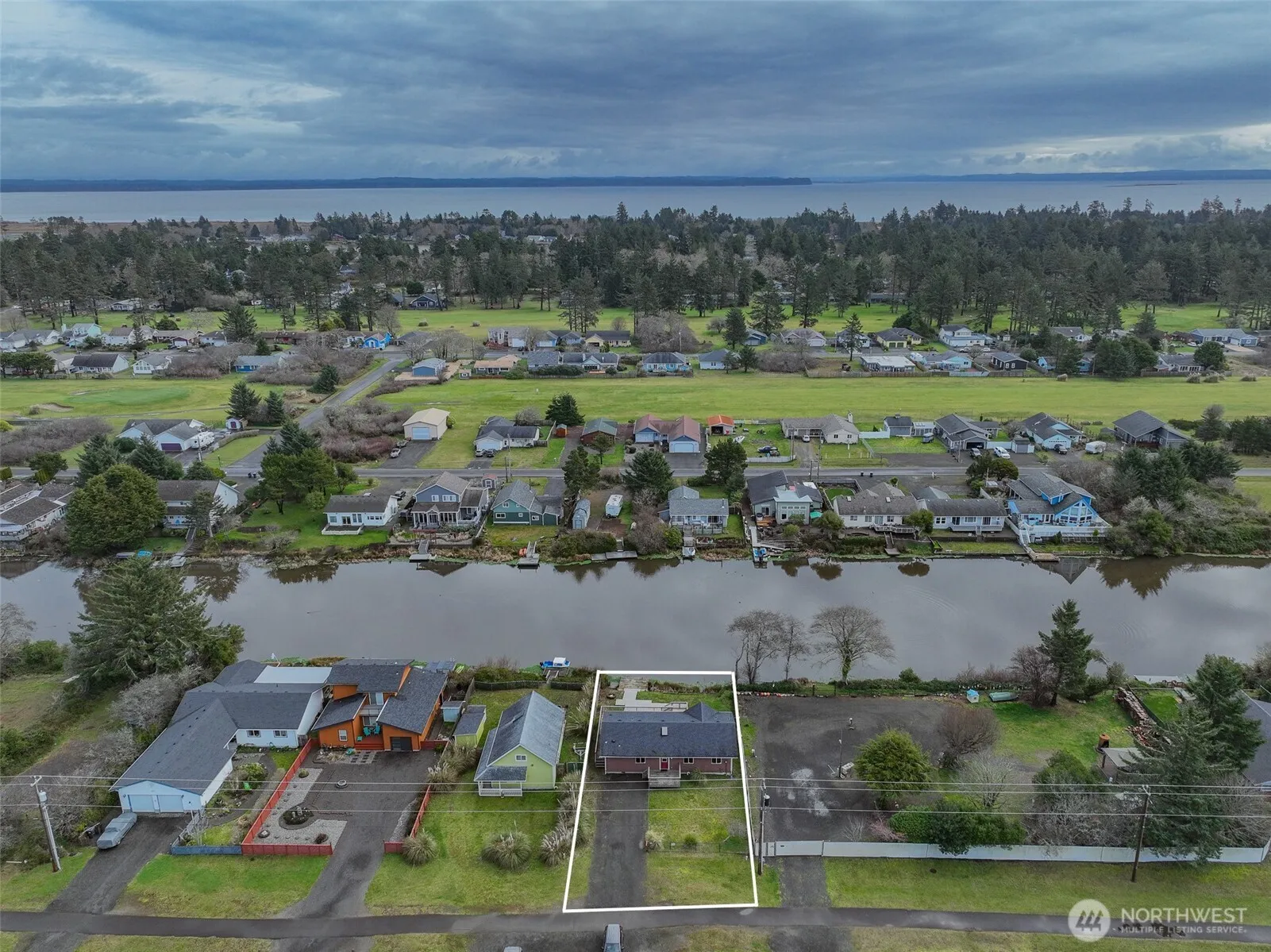 Property photo for 306 Point Brown Avenue Ne, Ocean Shores photo 5