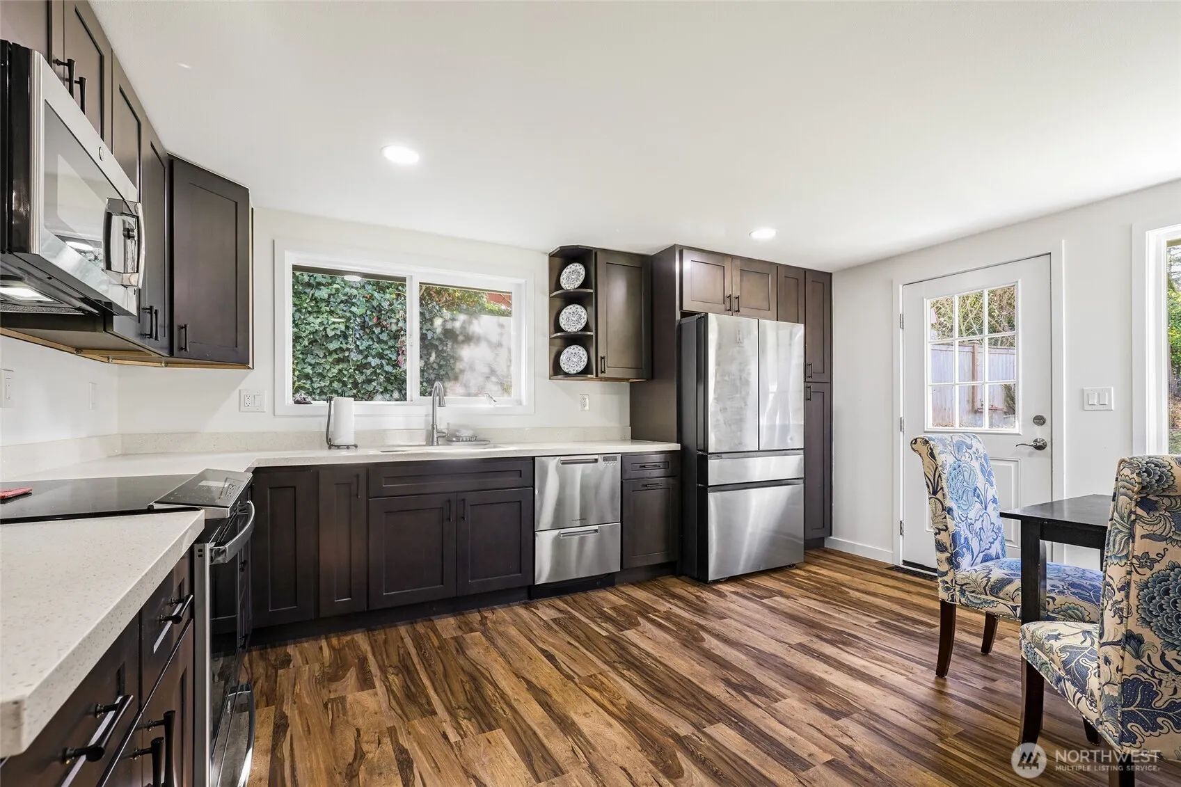 Property photo for 14517 Meridian Avenue N, Shoreline photo 4