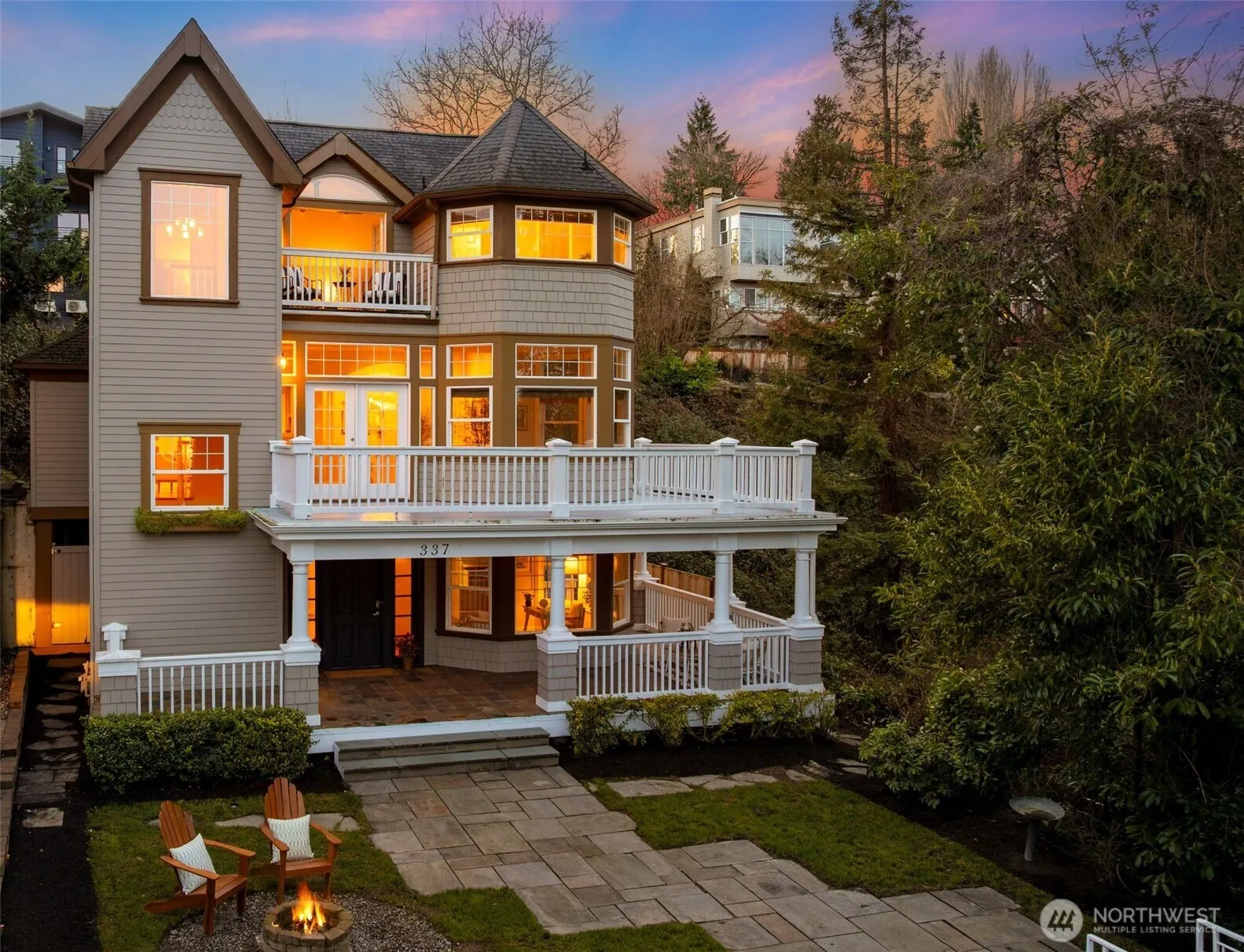 Property photo for 337 25th Avenue E, Seattle