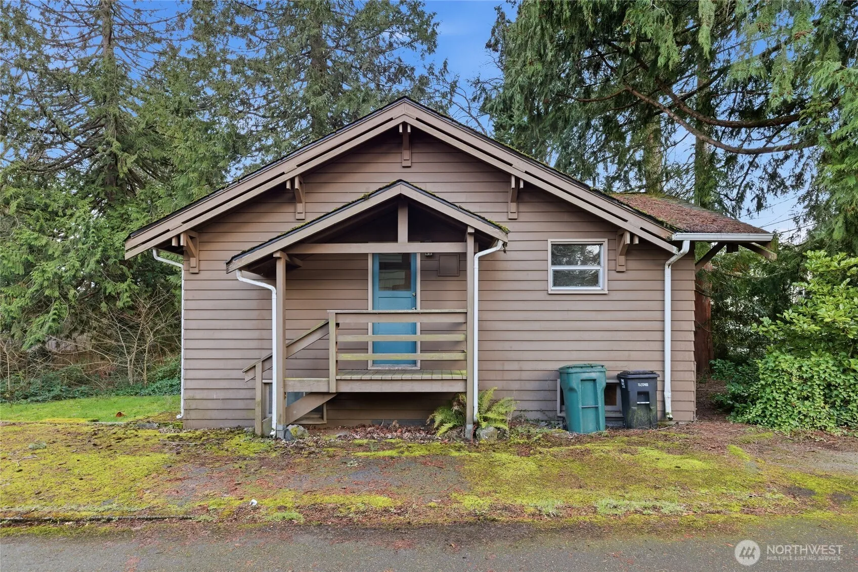 Property photo for 11716 16th Avenue Ne, Seattle photo 2