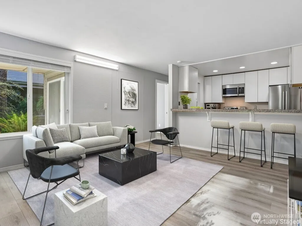 Property photo for 4416 145th Avenue Ne #g1, Bellevue photo 4