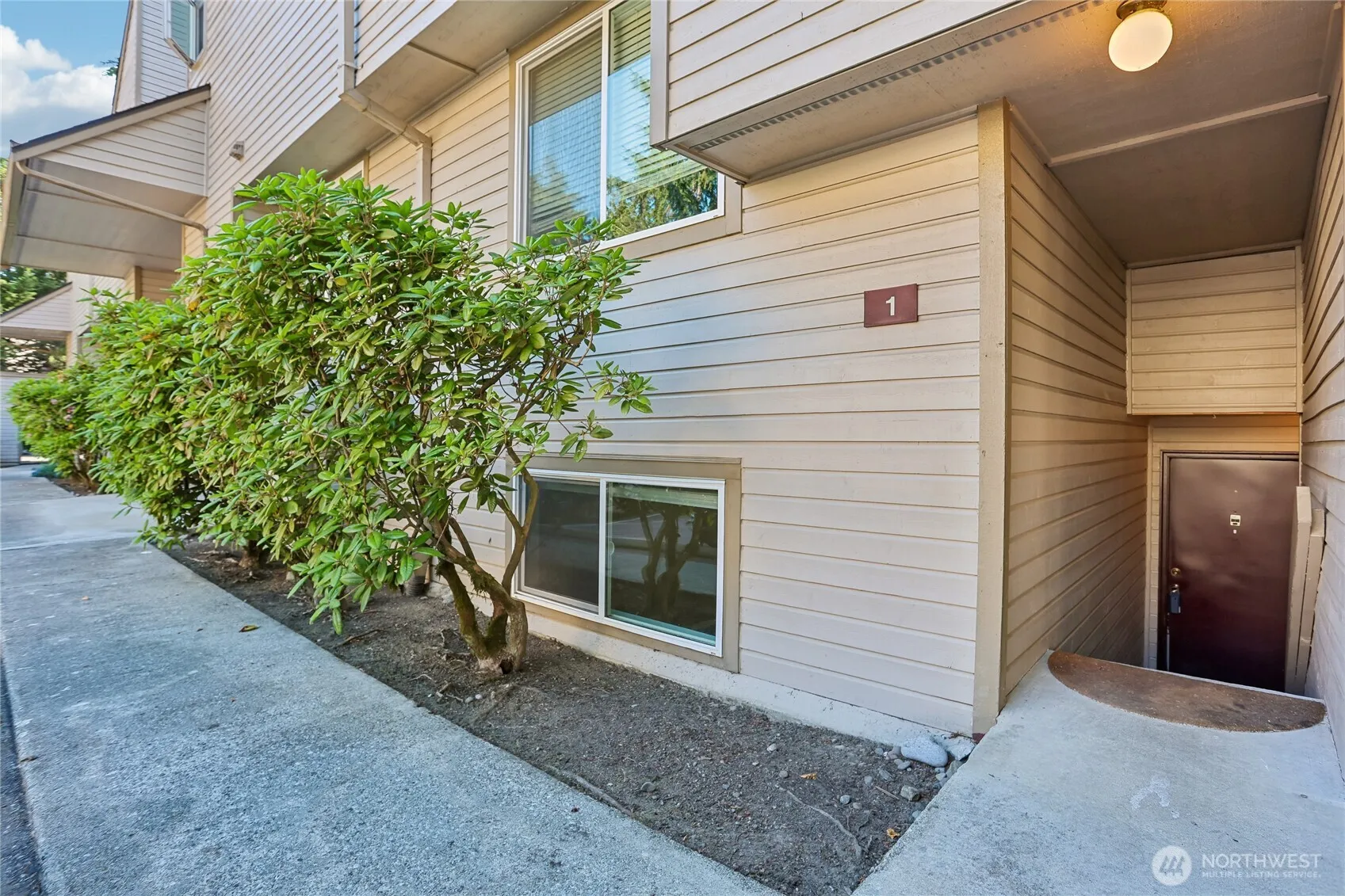Property photo for 4416 145th Avenue Ne #g1, Bellevue photo 2