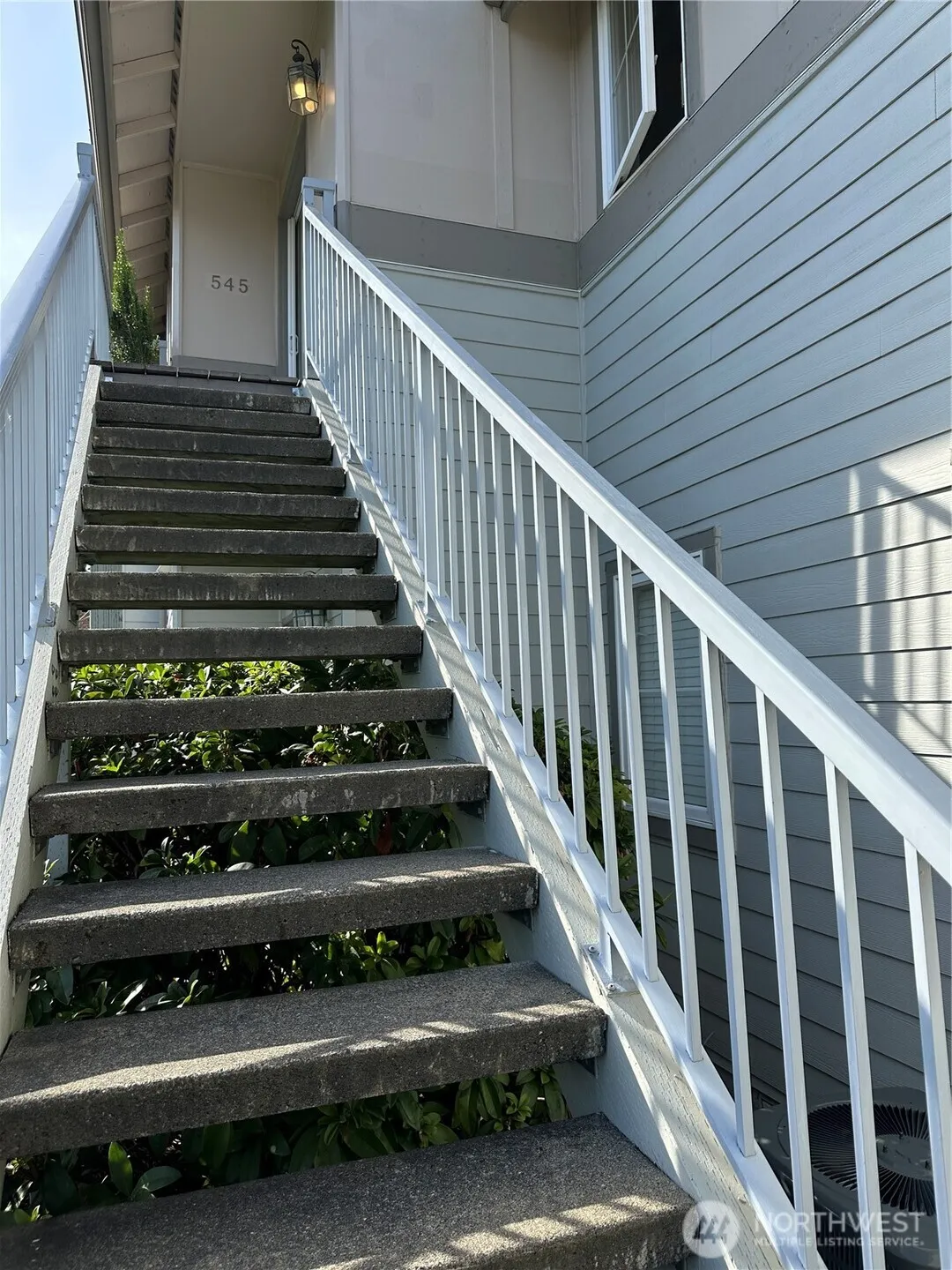 Property photo for 545 W Kellogg Road, Bellingham photo 3