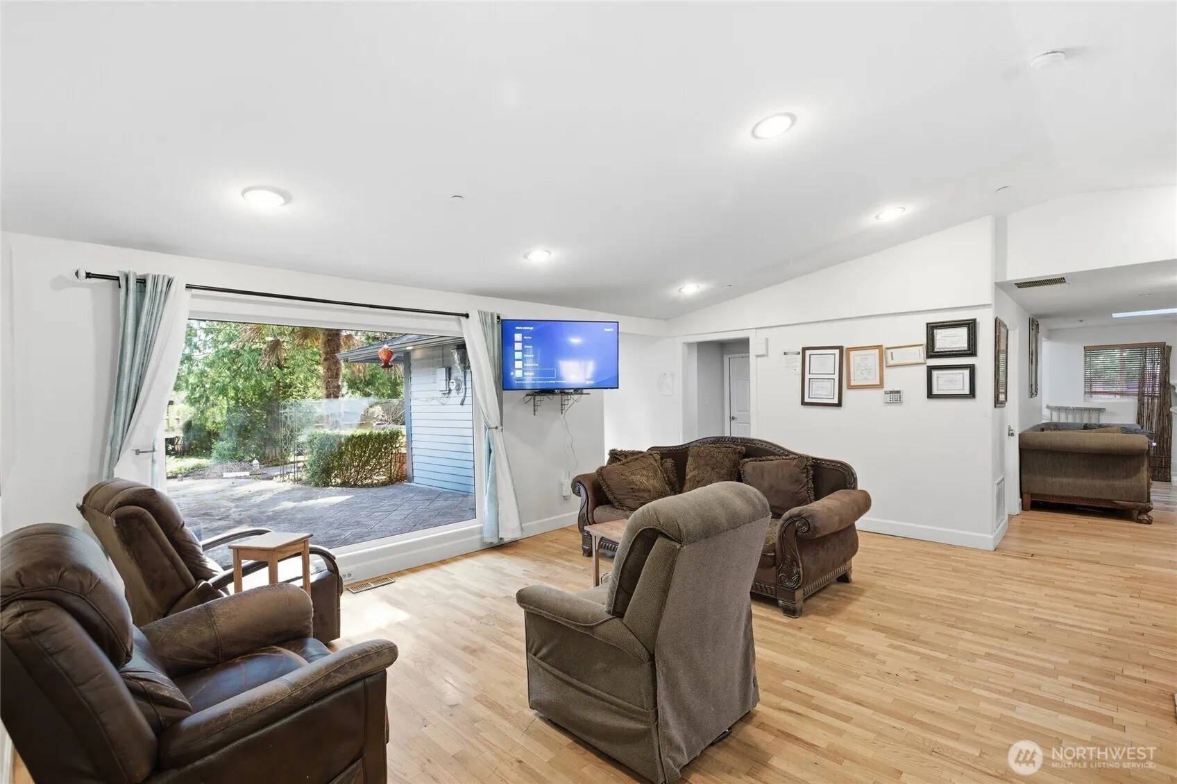 Property photo for Address withheld, Bellevue photo 2