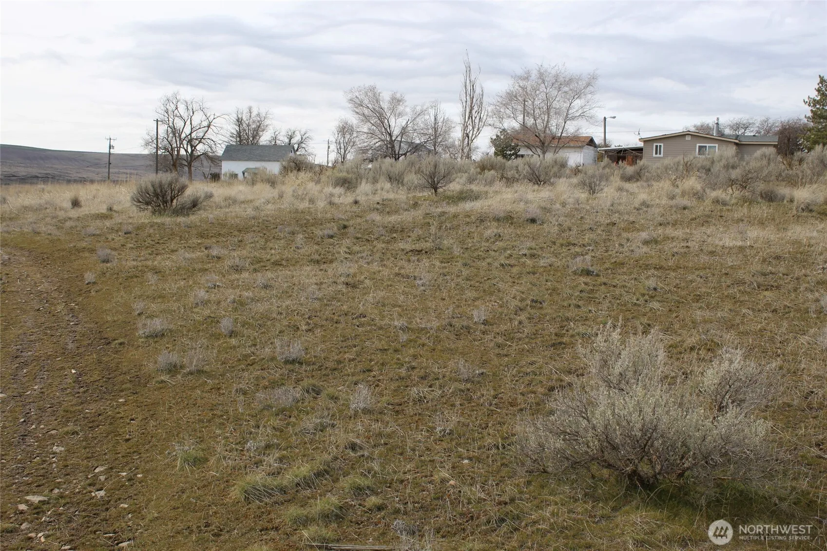 Property photo for 0 W 5th Street, Lind