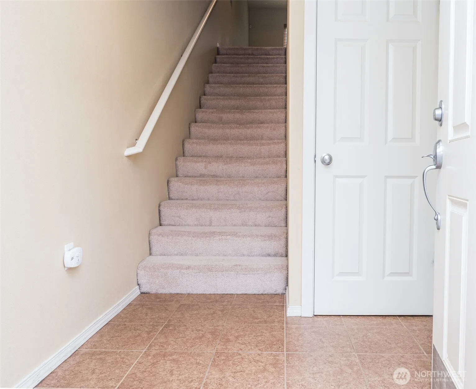 Property photo for 5325 Military Road E #b, Tacoma photo 3