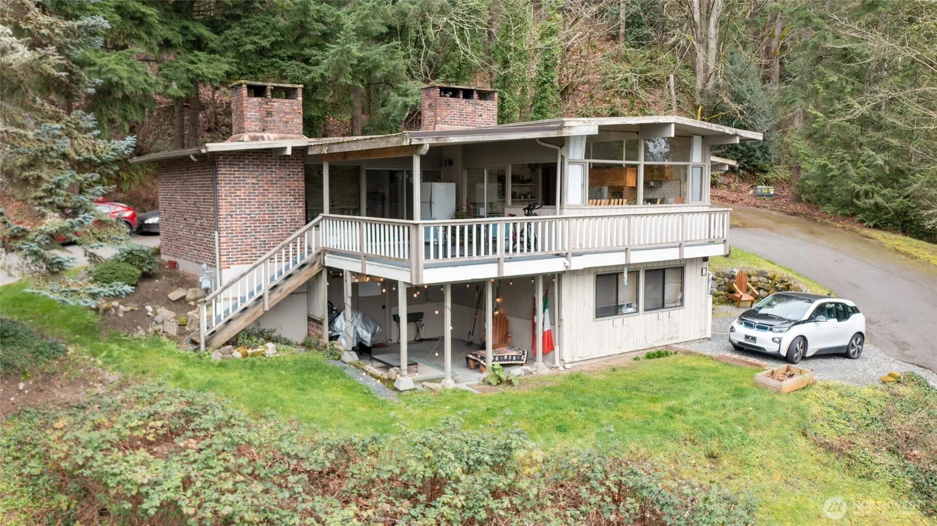 Property photo for 2232 E Lake Sammamish Parkway Ne, Sammamish photo 3