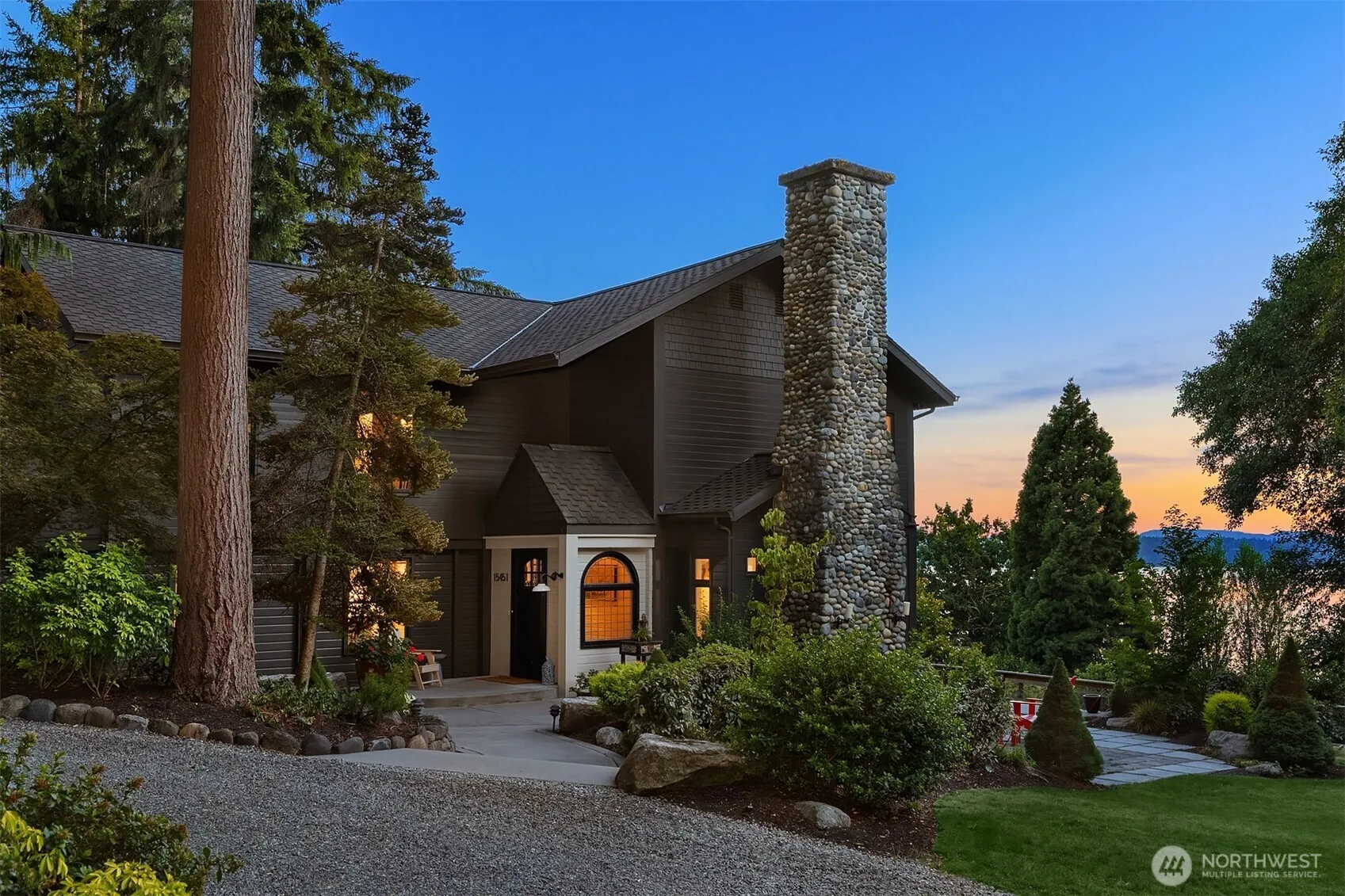 Property photo for 15451 Harvey Road Ne, Bainbridge Island photo 2