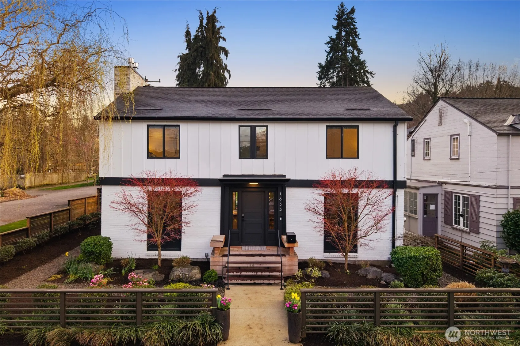 Property photo for 1633 E Calhoun Street, Seattle