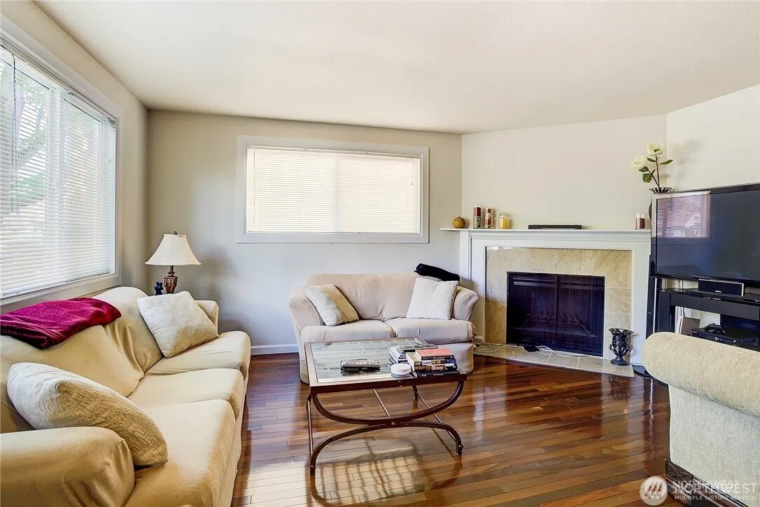 Property photo for 2357 Nw 65th, Seattle photo 4