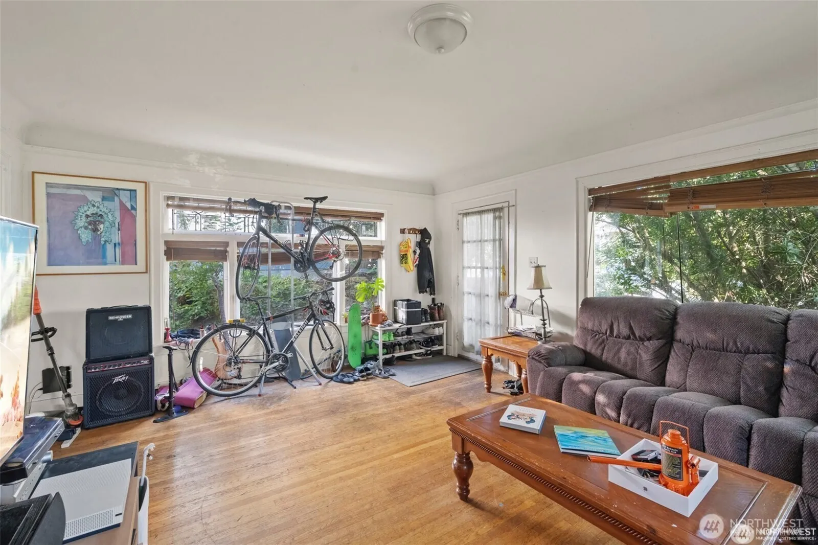 Property photo for 341 Ne 51st Street, Seattle photo 3