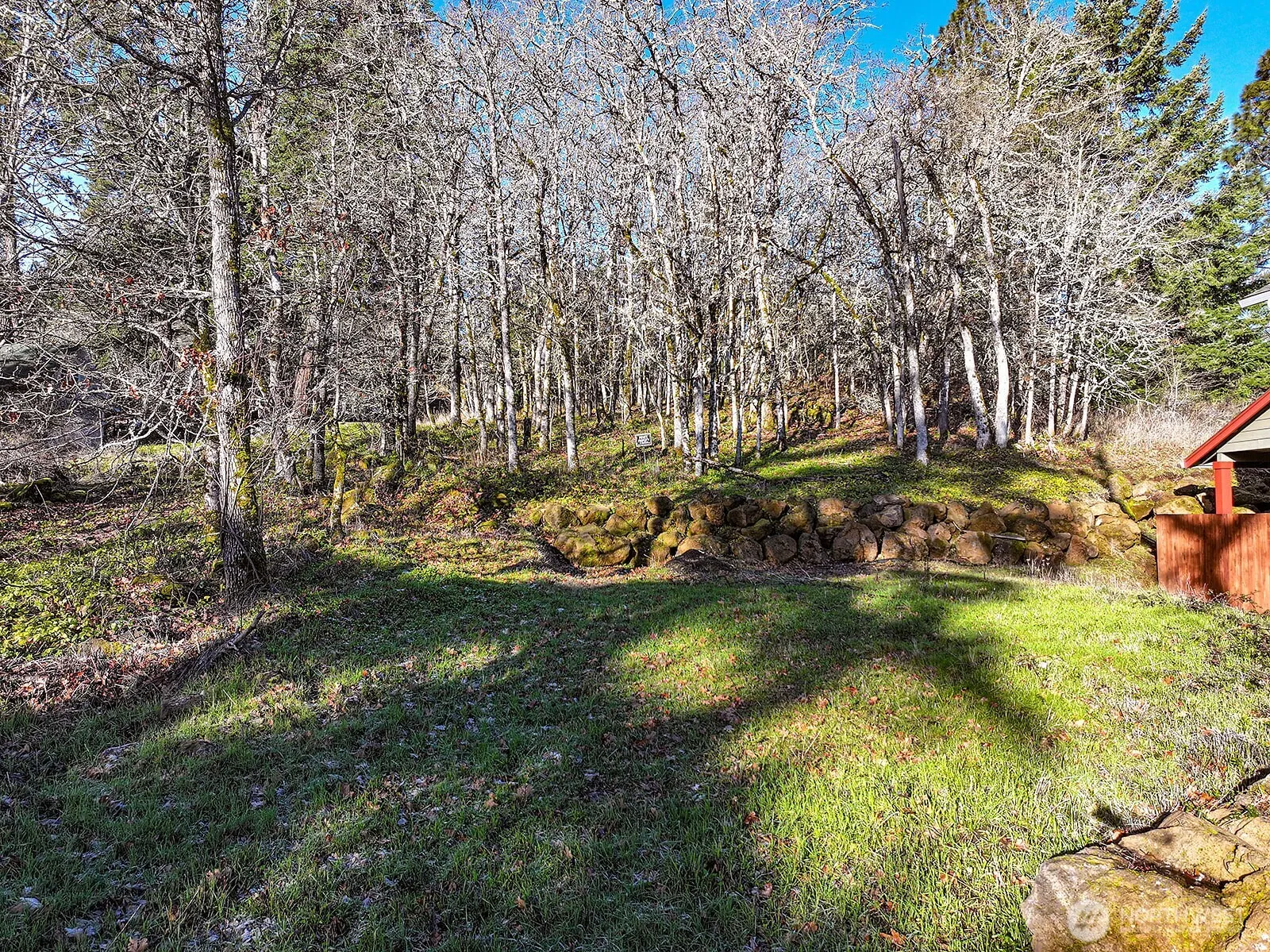Property photo for 912 Hillside Lane, White Salmon photo 5