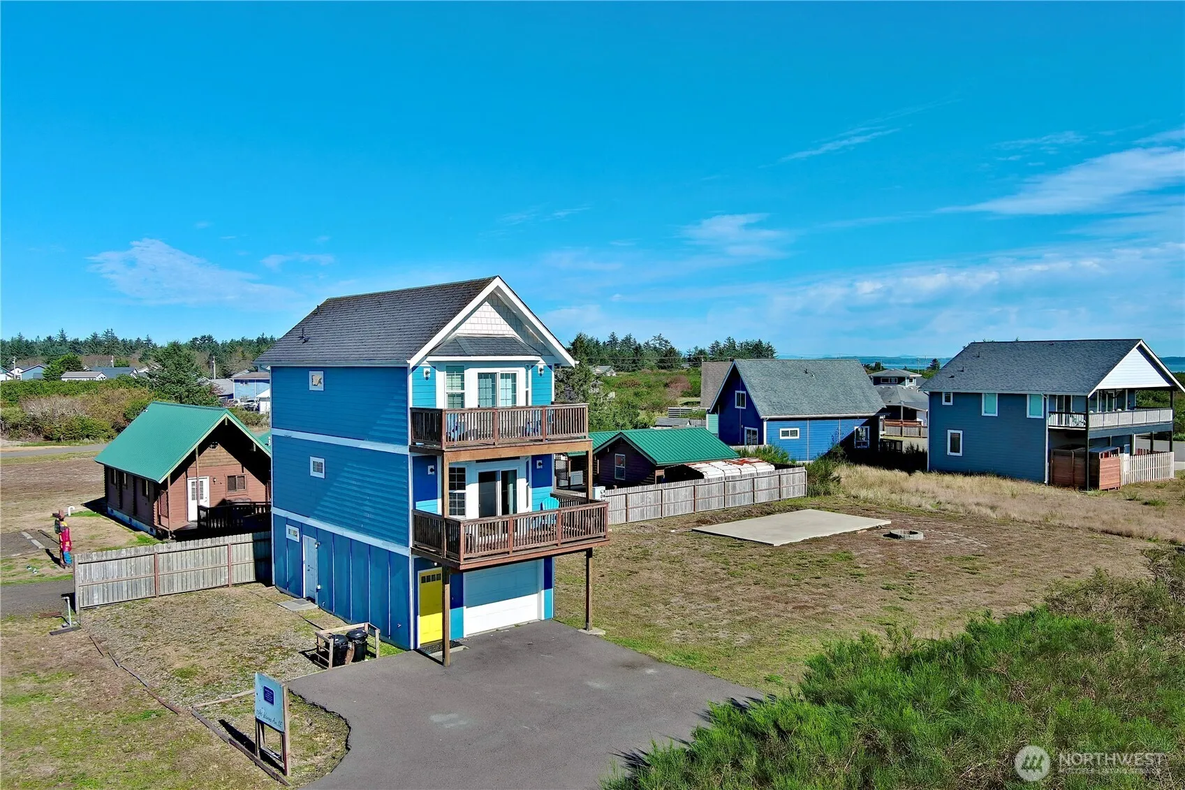 Property photo for 1046 Wawona Avenue Se, Ocean Shores photo 2