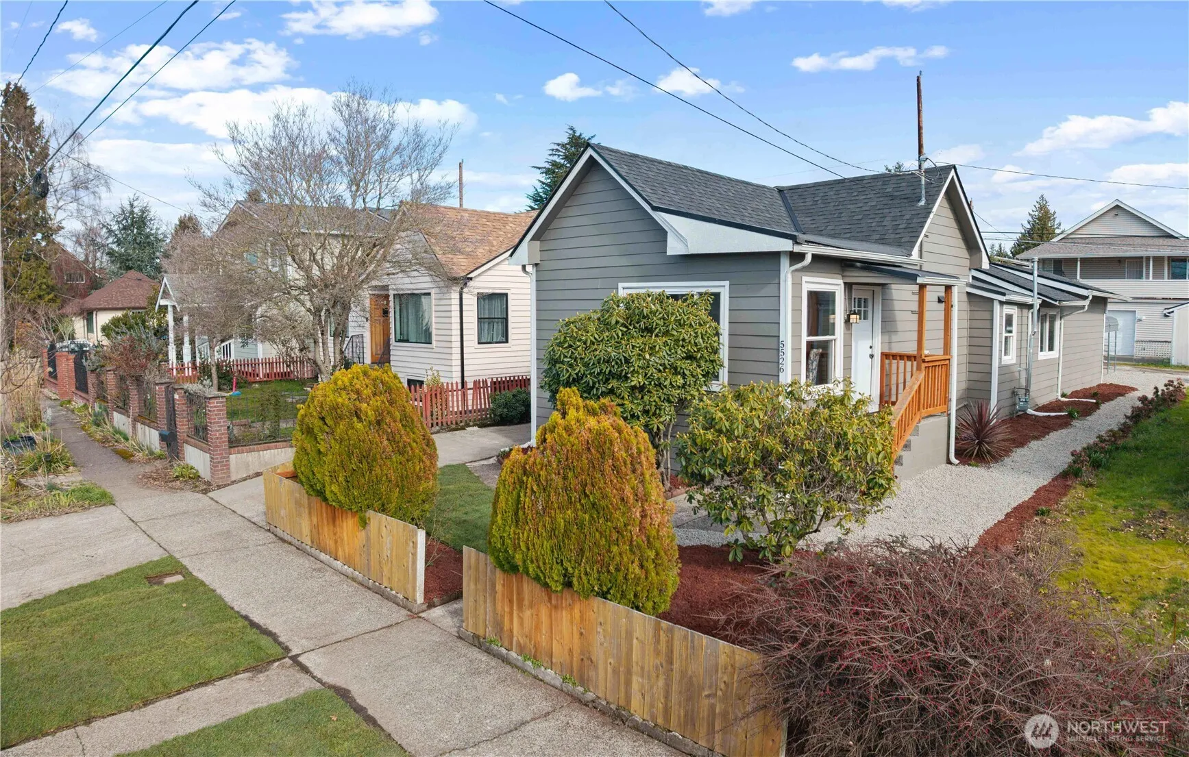 Property photo for 5526 20th Avenue S, Seattle photo 2