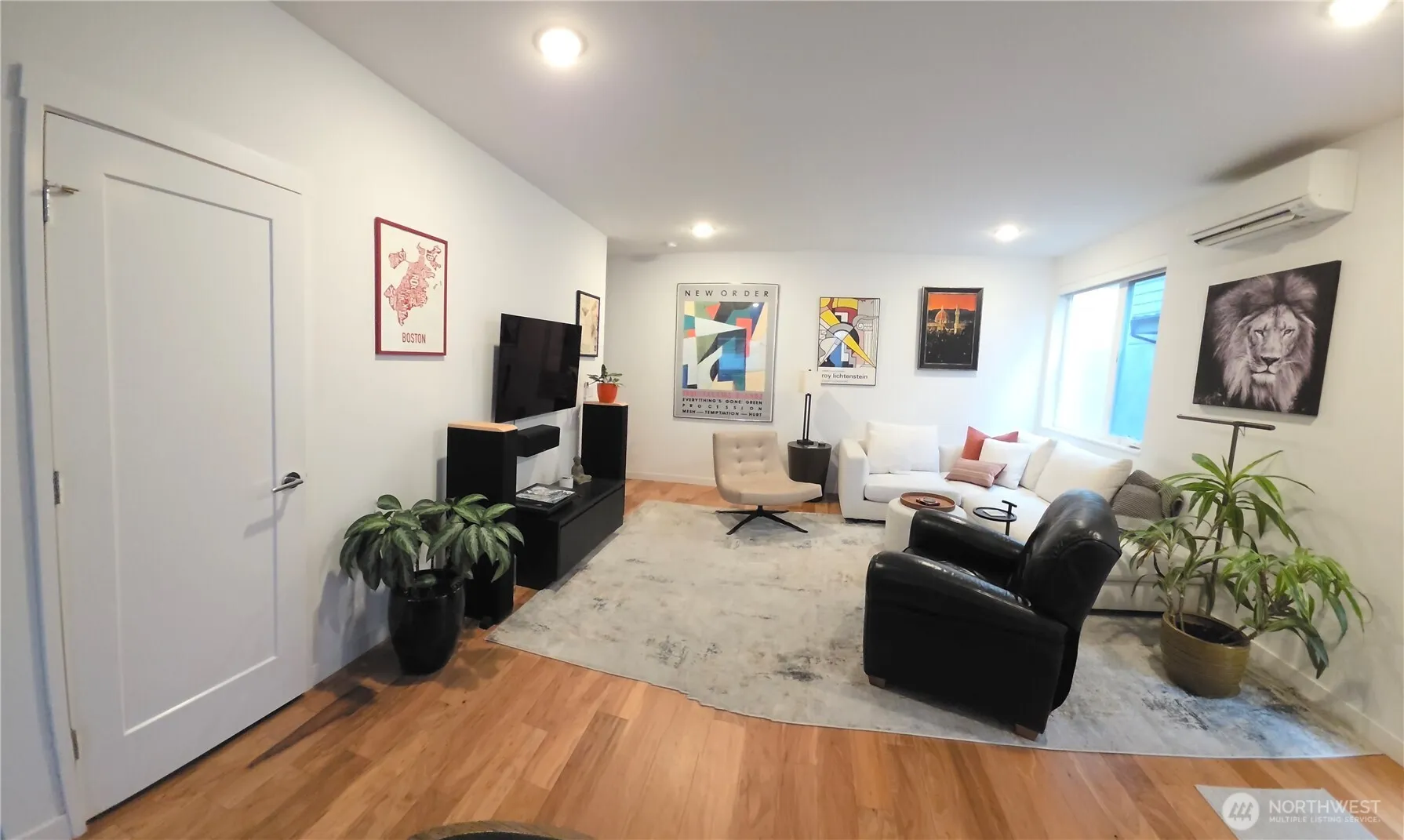 Property photo for 1524 13th Avenue S #a, Seattle photo 3