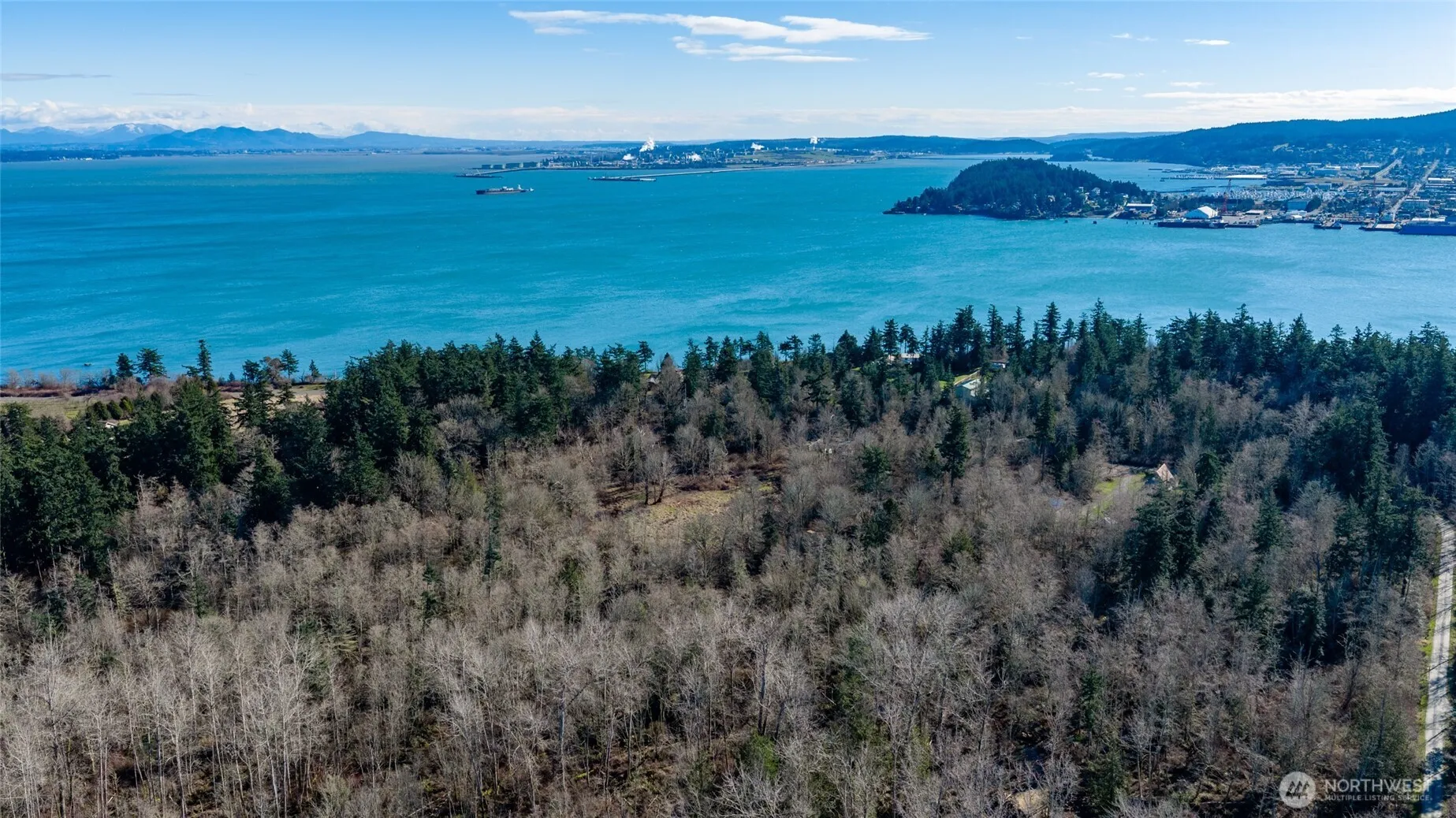 Property photo for 6117 S Shore Road, Anacortes photo 4