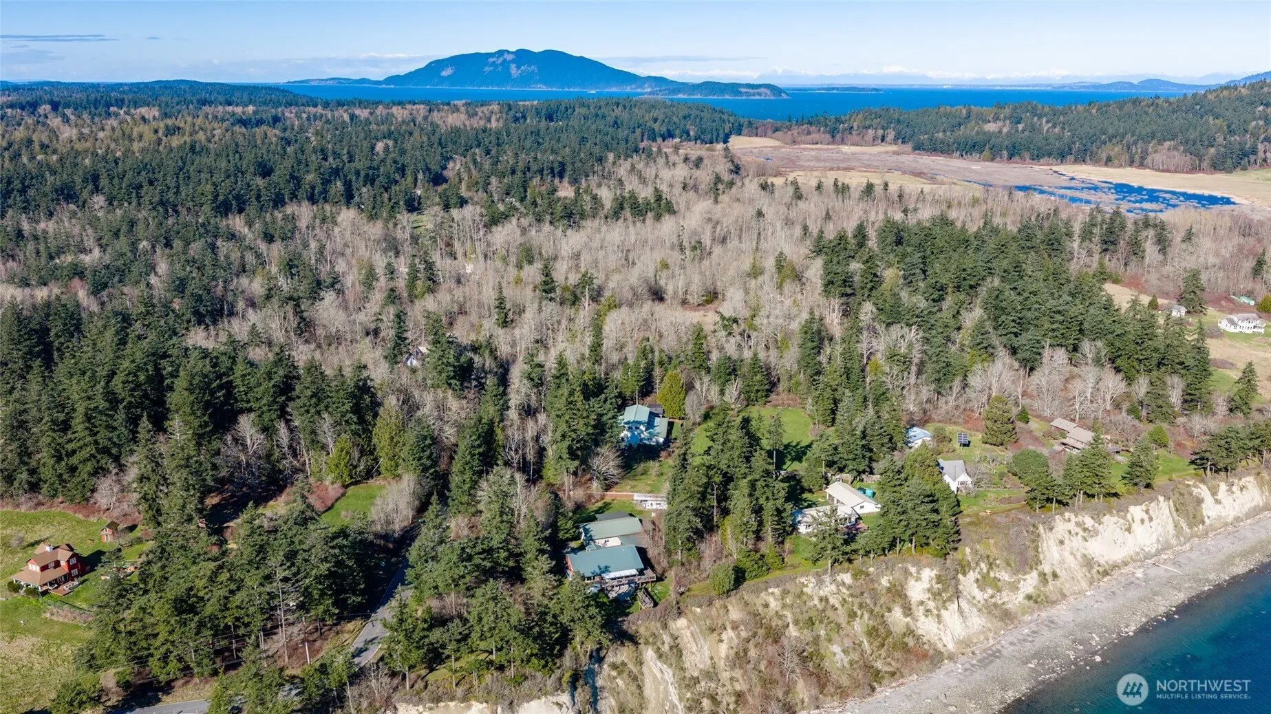 Property photo for 6117 S Shore Road, Anacortes photo 2