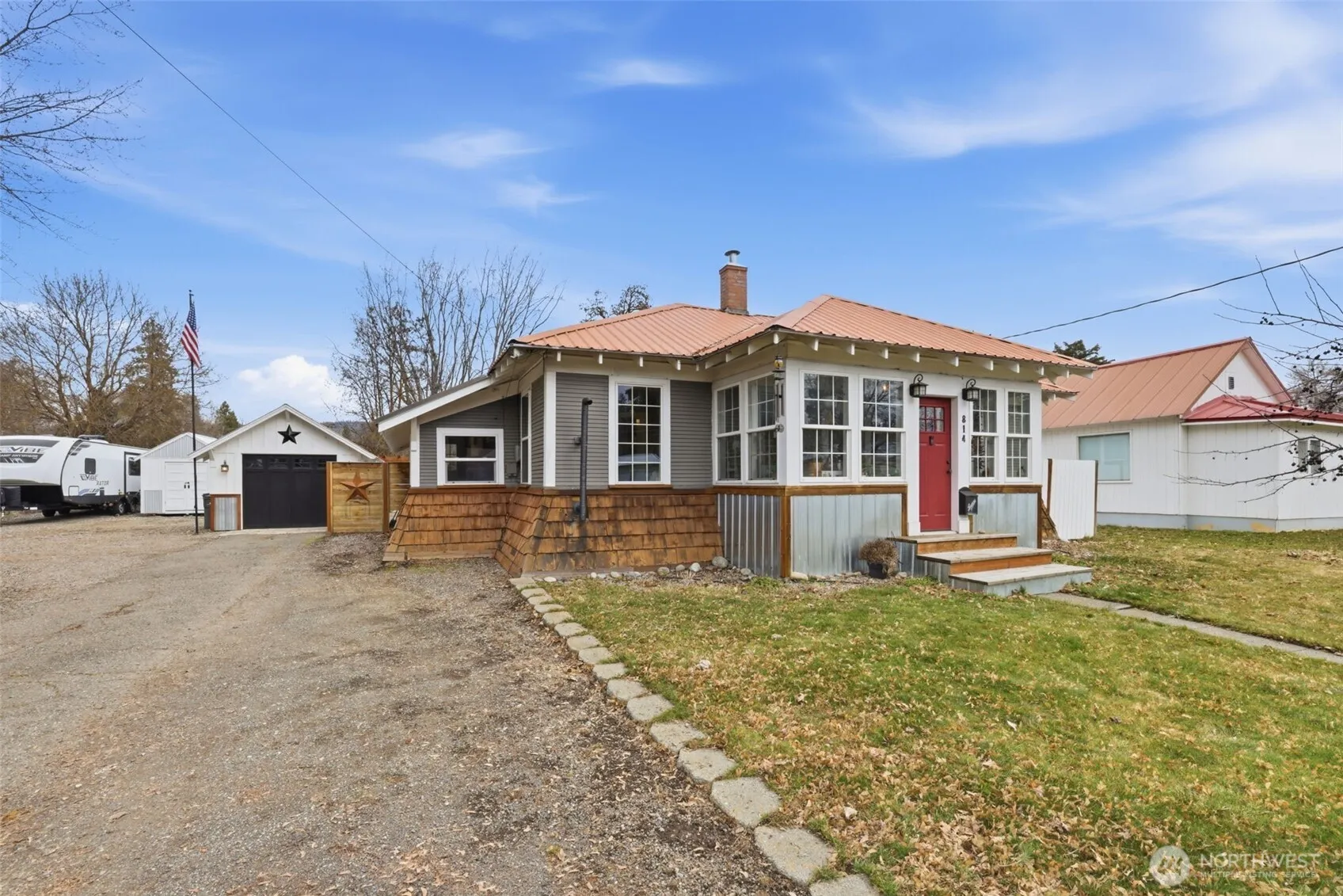 Property photo for 814 Cleveland Avenue, South Cle Elum photo 2