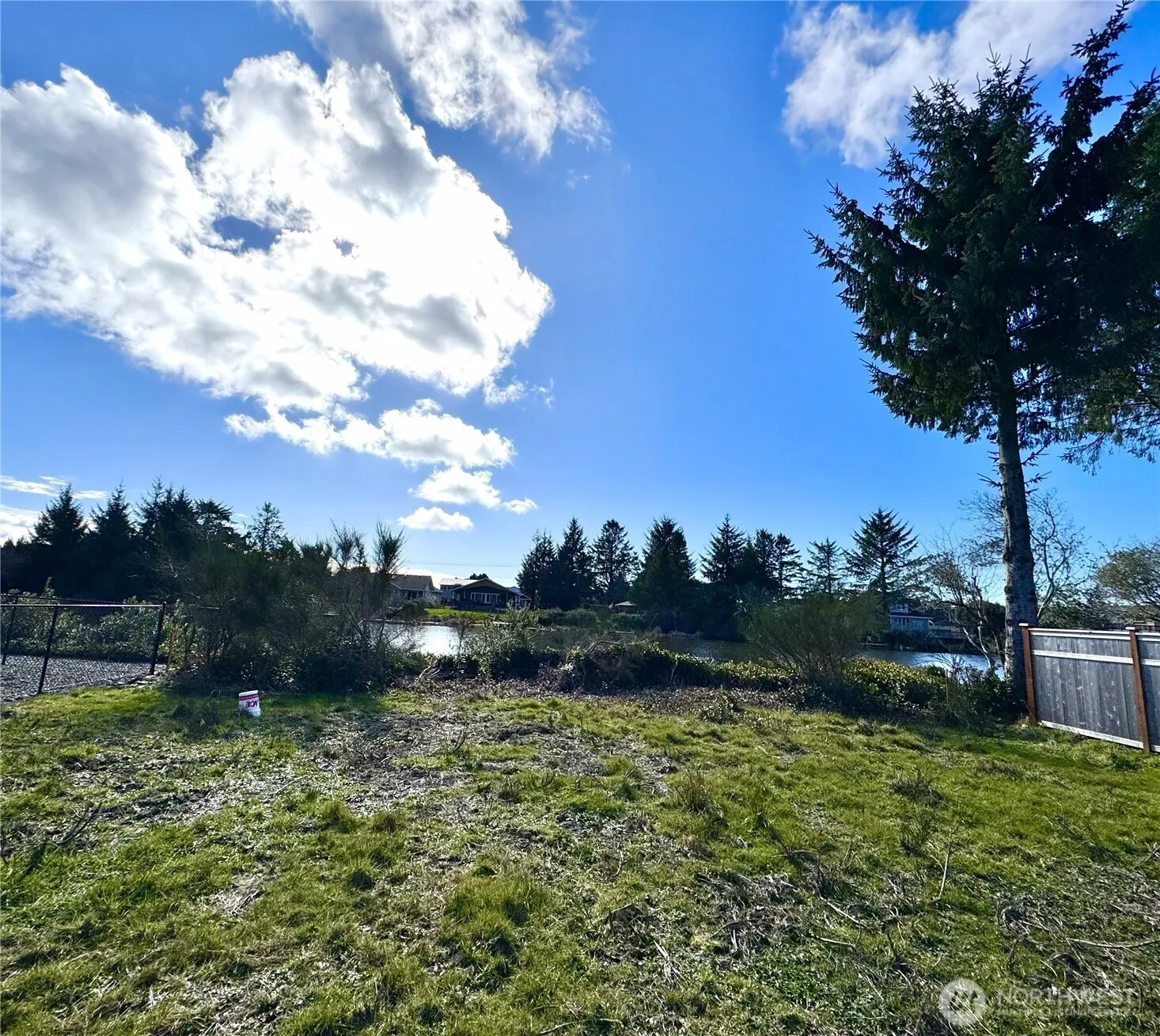 Property photo for 937 Mount Olympus Avenue Se #b, Ocean Shores photo 4