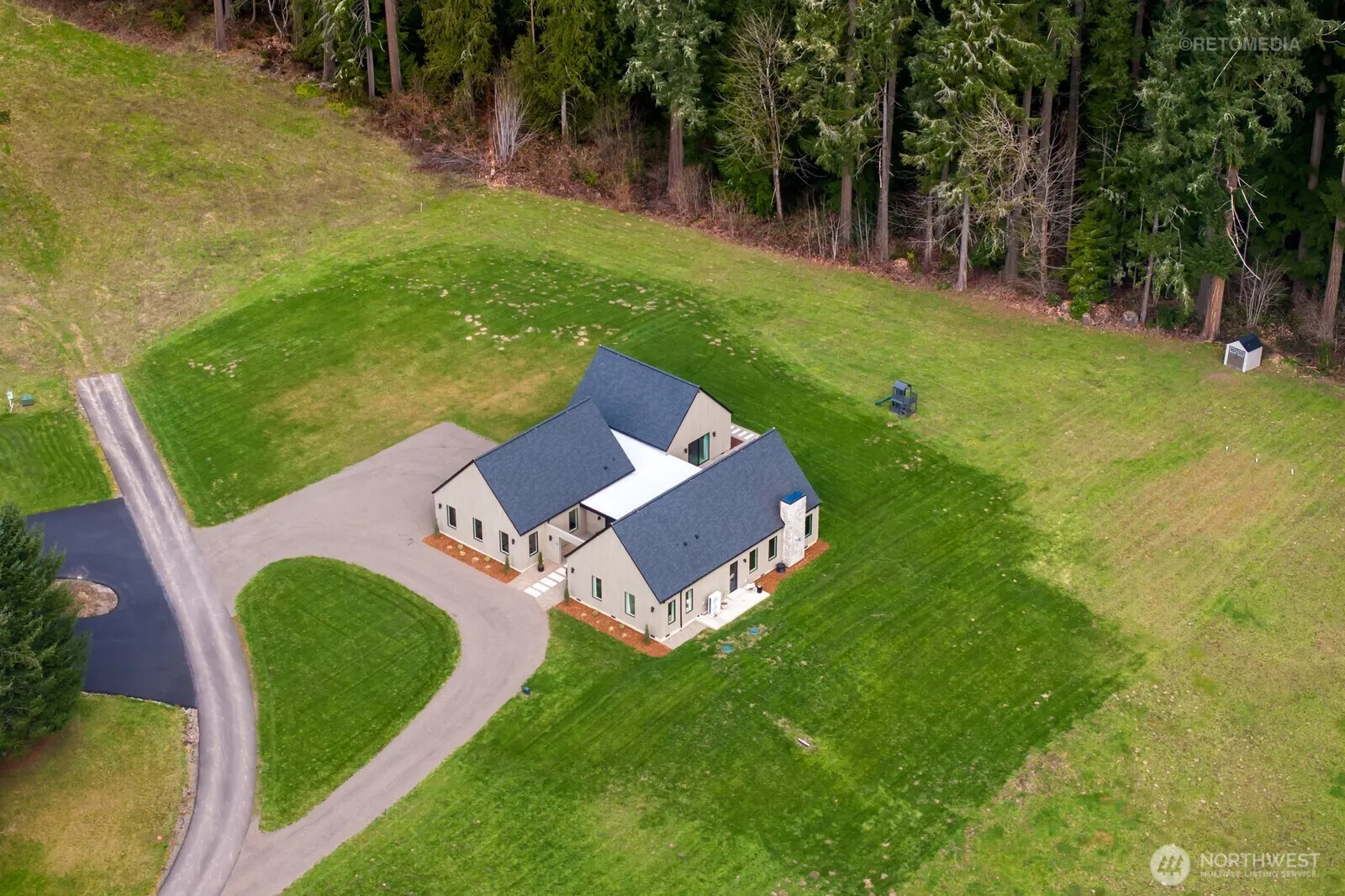 Property photo for 210 Eagle Court, Woodland