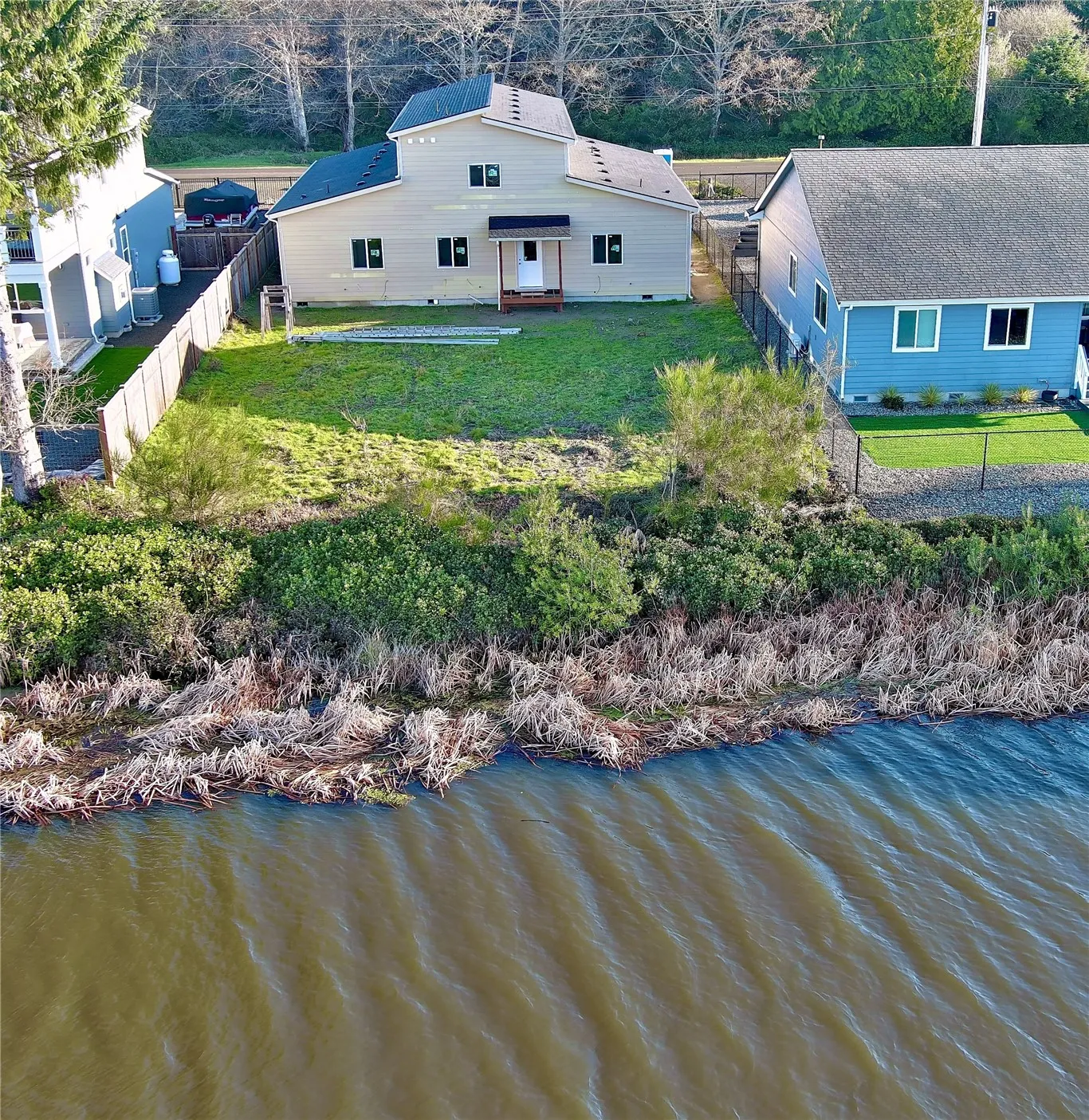 Property photo for 937 Mount Olympus Avenue Se #a, Ocean Shores photo 3