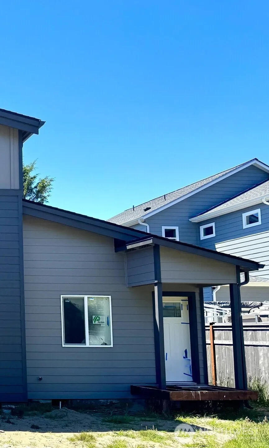 Property photo for 937 Mount Olympus Avenue Se #c, Ocean Shores photo 2