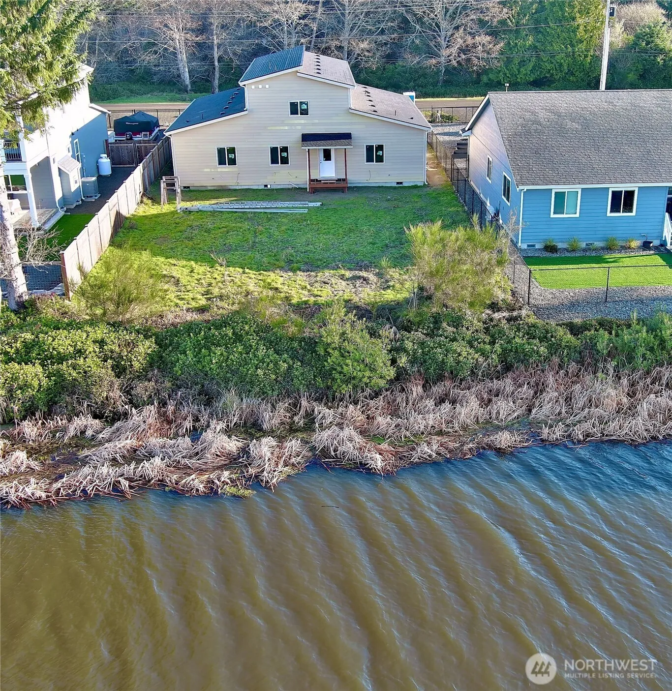 Property photo for 937 Mount Olympus Avenue Se #c, Ocean Shores photo 3