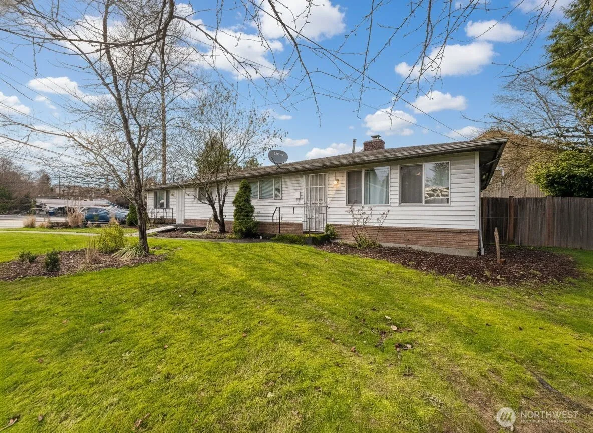 Property photo for 9624 Renton Avenue S #abcd, Seattle photo 4