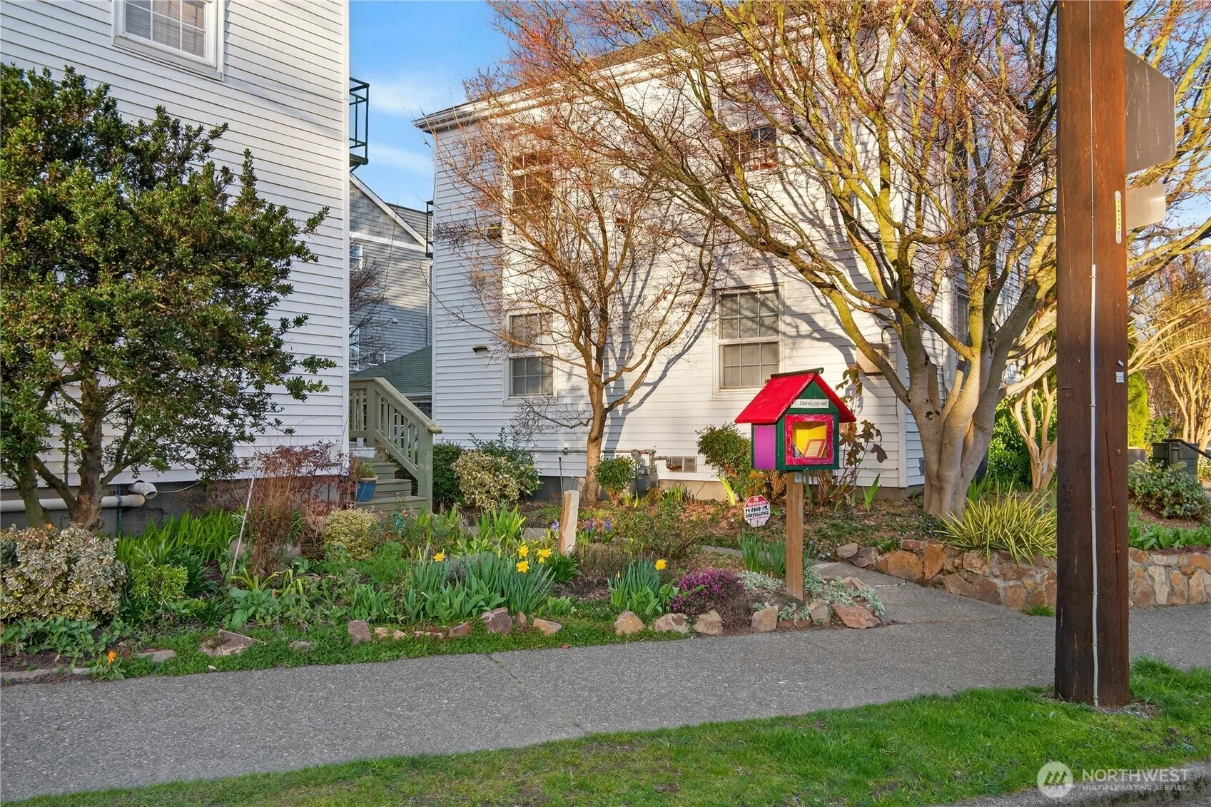 Property photo for 7870 Green Lake Drive N #10, Seattle photo 2