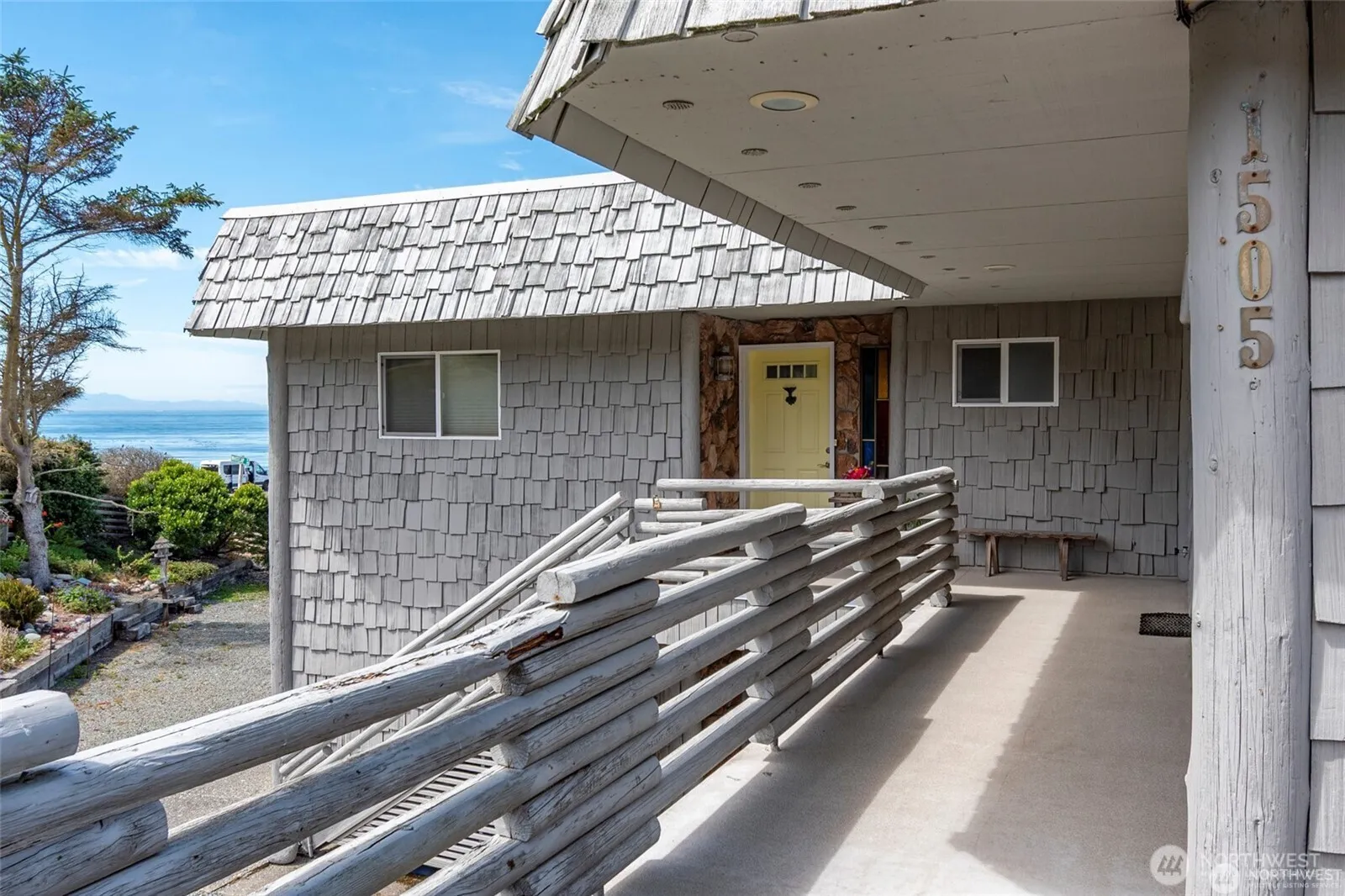Property photo for 1505 West Beach Road, Oak Harbor photo 2