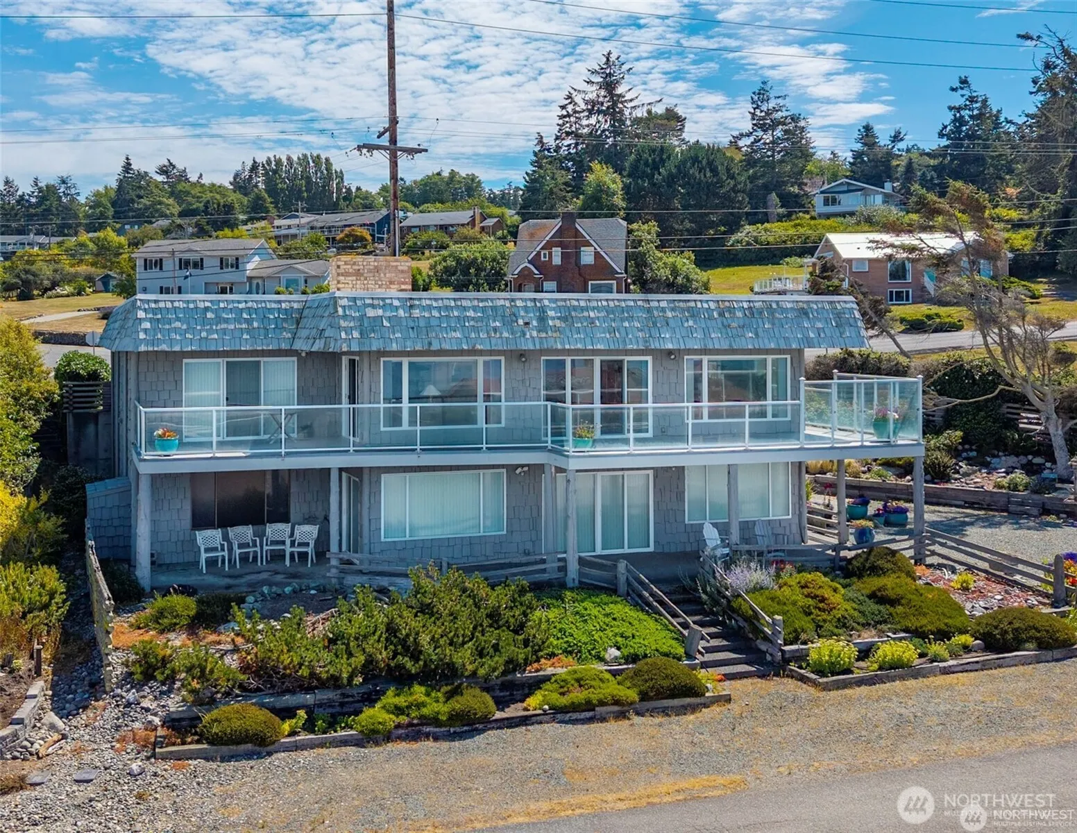Property photo for 1505 West Beach Road, Oak Harbor photo 3