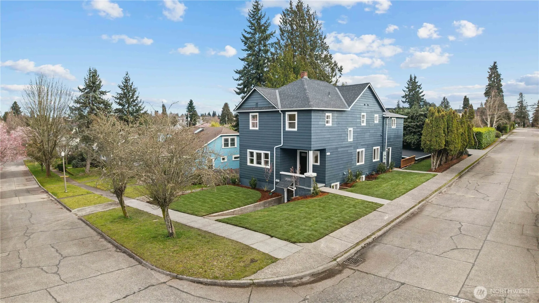 Property photo for 831 N Lawrence Street, Tacoma photo 3