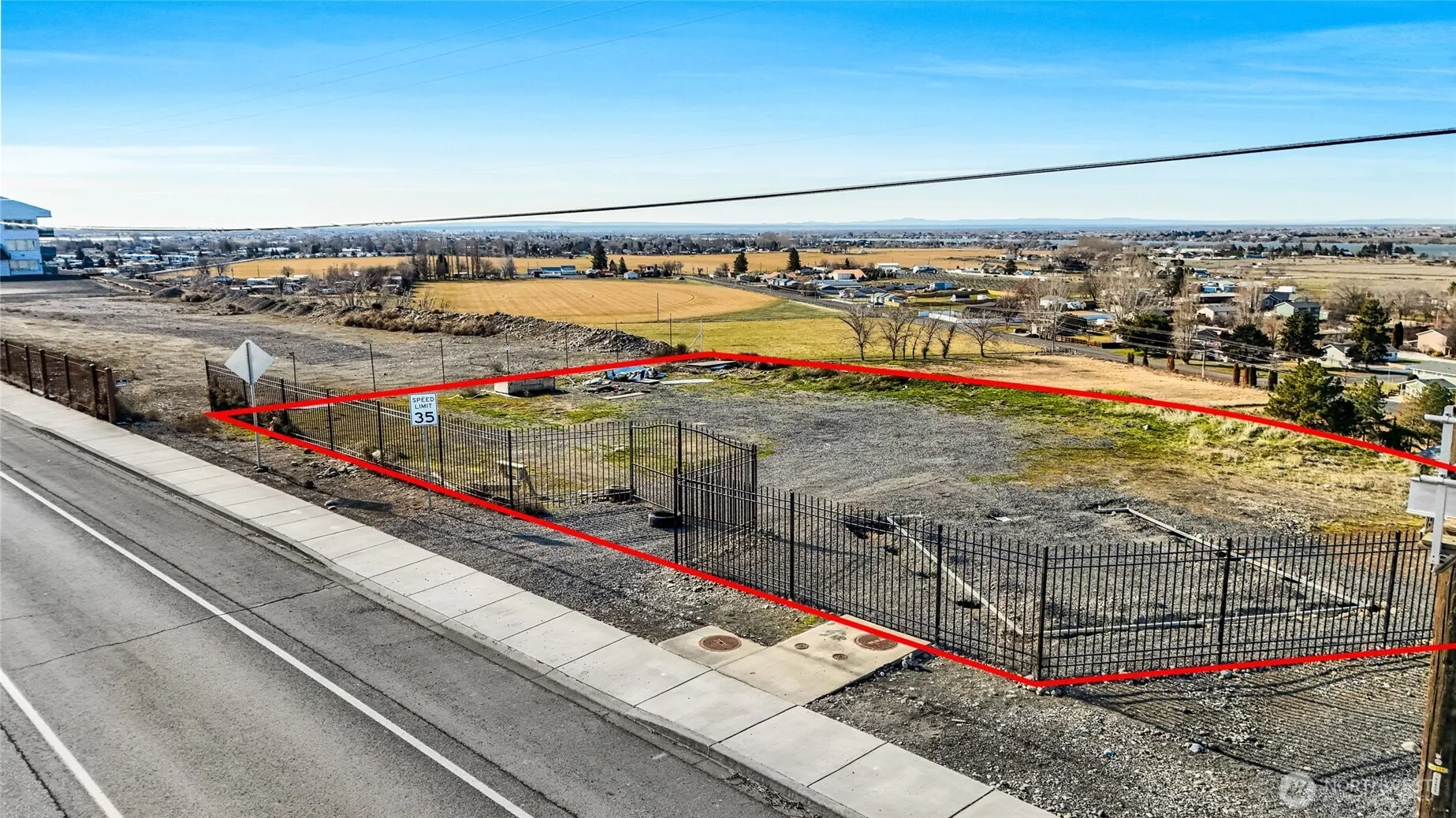 Property photo for 4994 Airway Drive Ne, Moses Lake photo 2