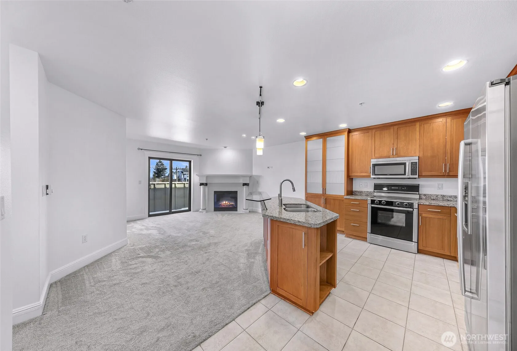 Property photo for 3150 W Government Way #407, Seattle photo 5