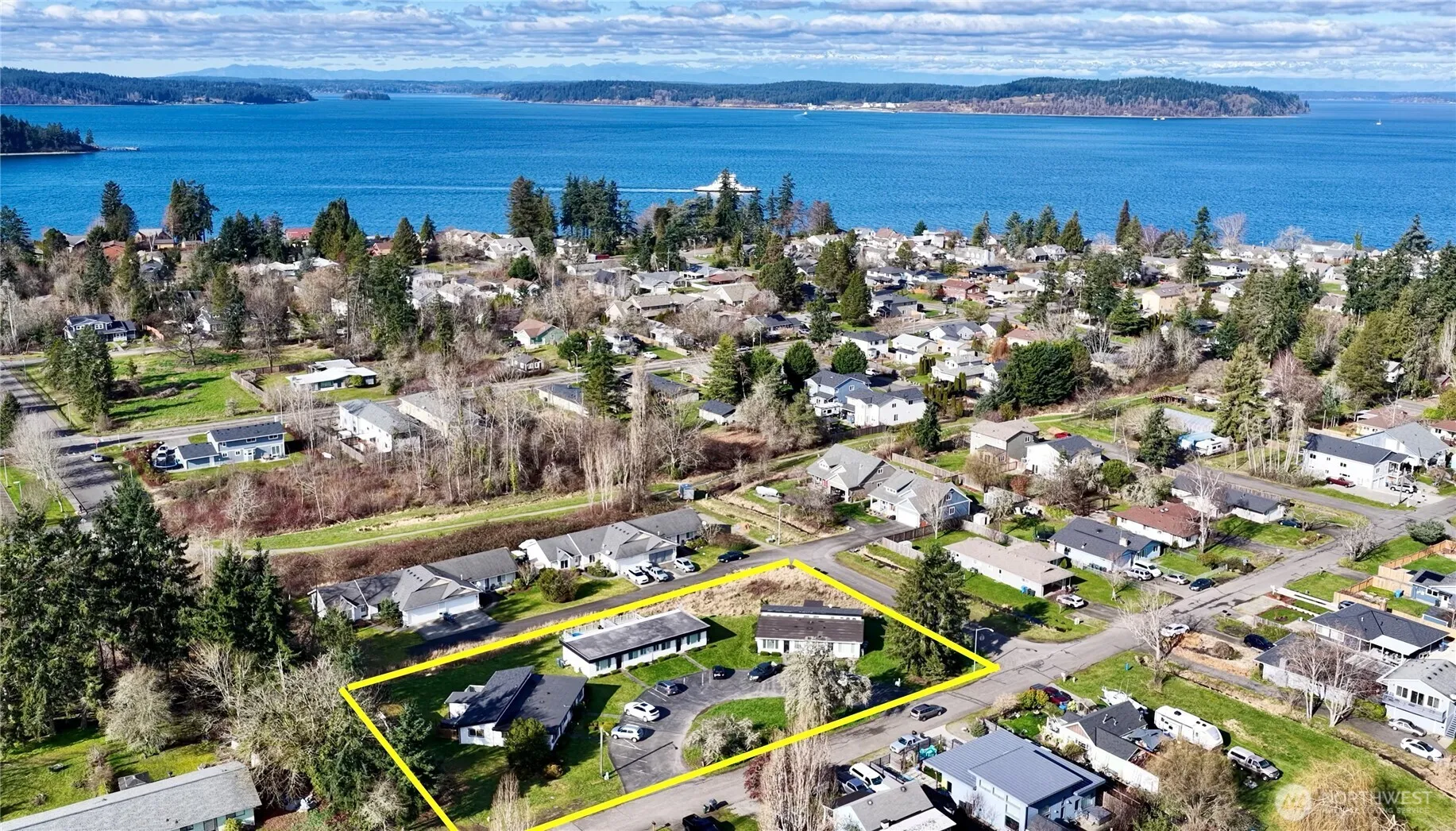 Property photo for 814 5th St Steilacoom, Steilacoom photo 3